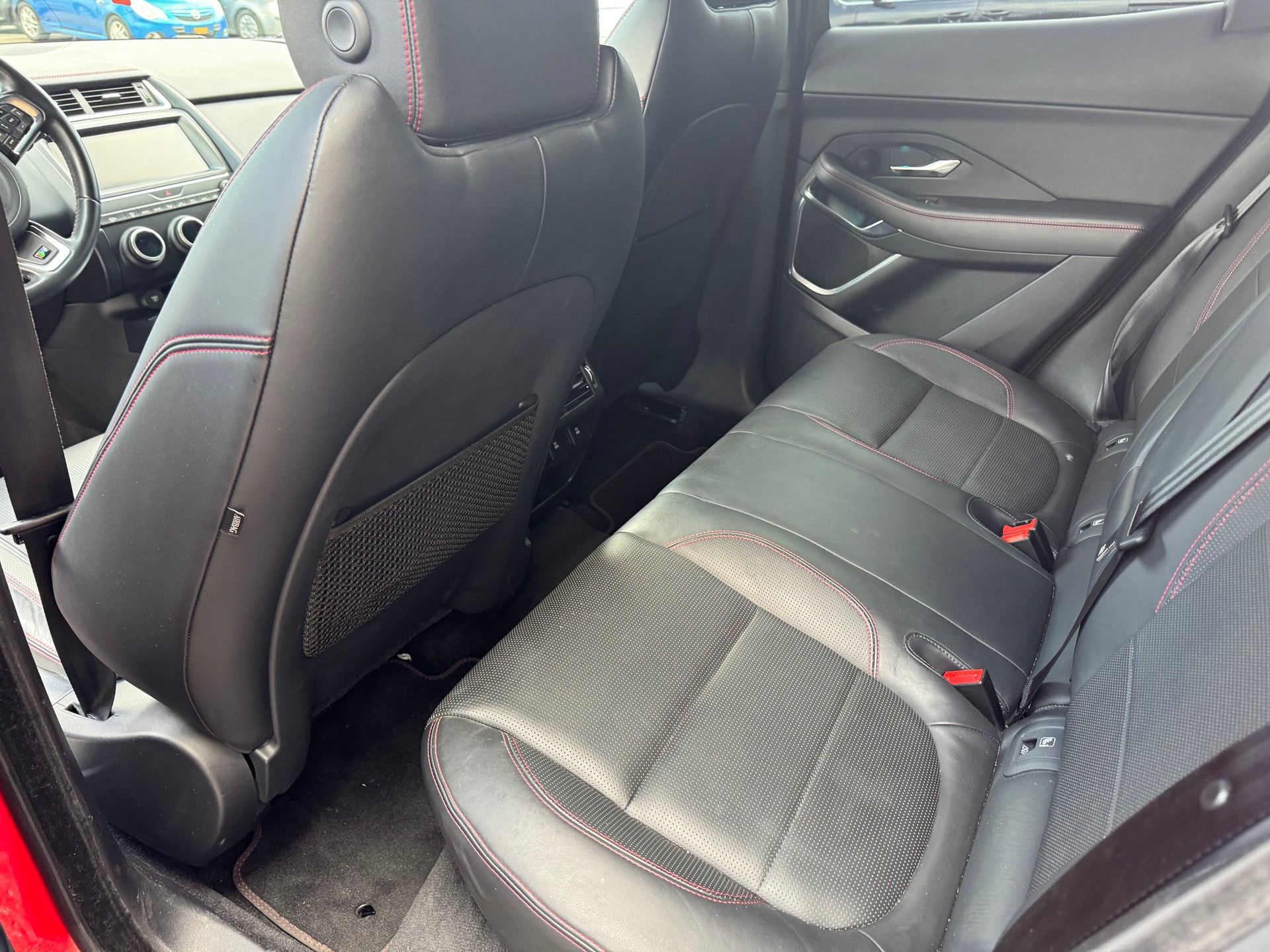 JAGUAR E-Pace 2.0d D180 R-Dynamic HSE AWD Automatik-image-11