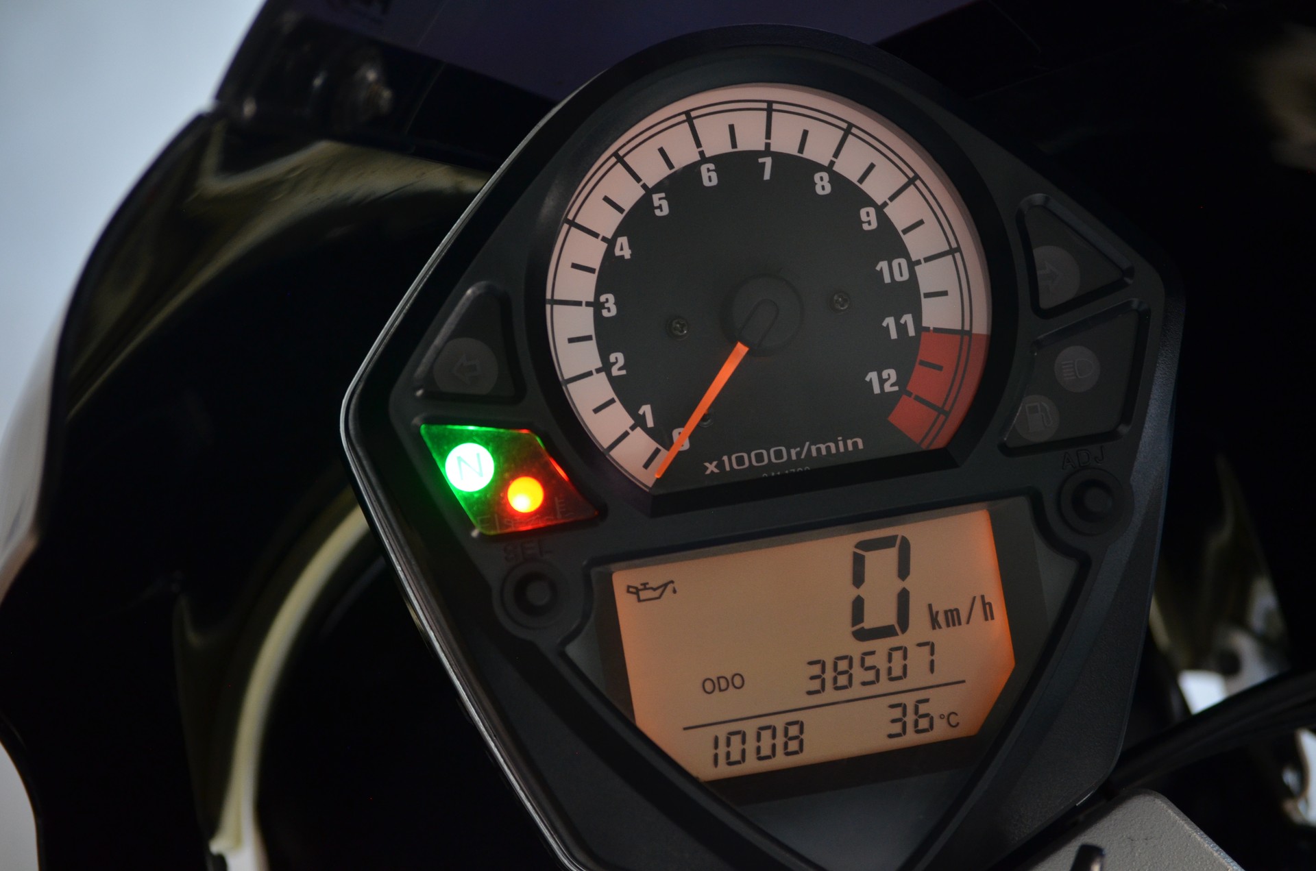 SUZUKI SV 650 K3-image-6