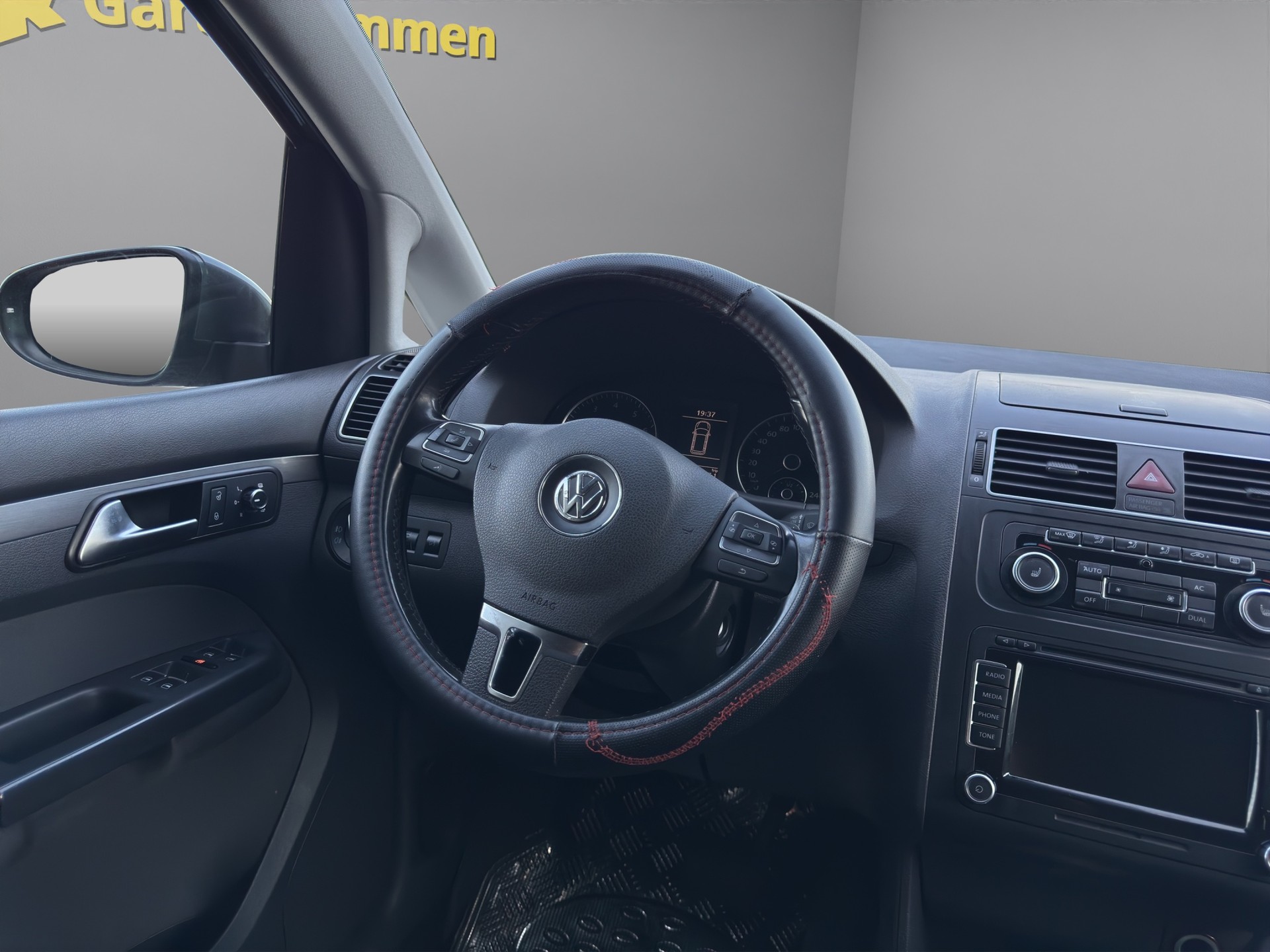 VW Touran 1.4 TSI Comfortline DSG-image-12