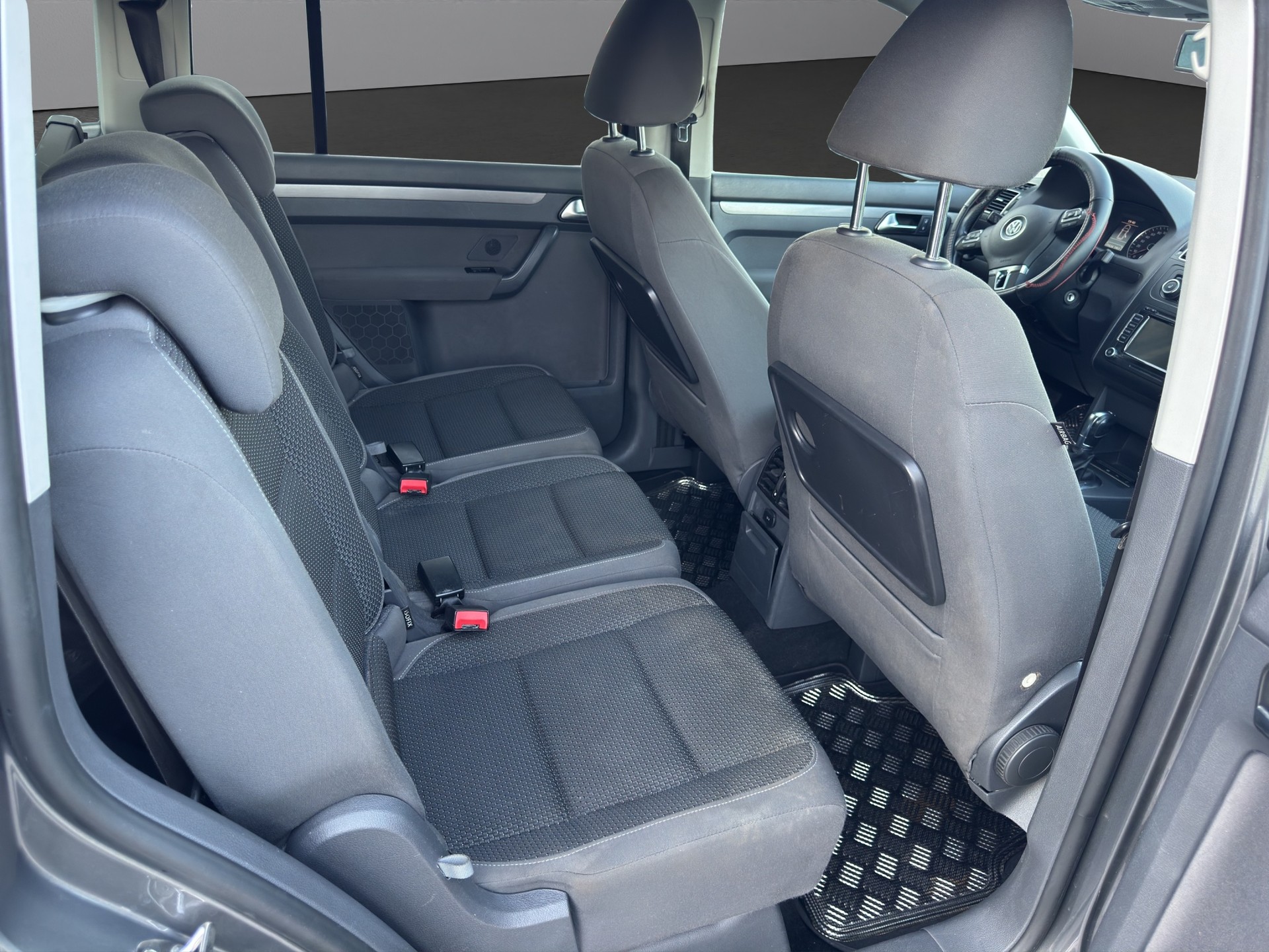 VW Touran 1.4 TSI Comfortline DSG-image-9