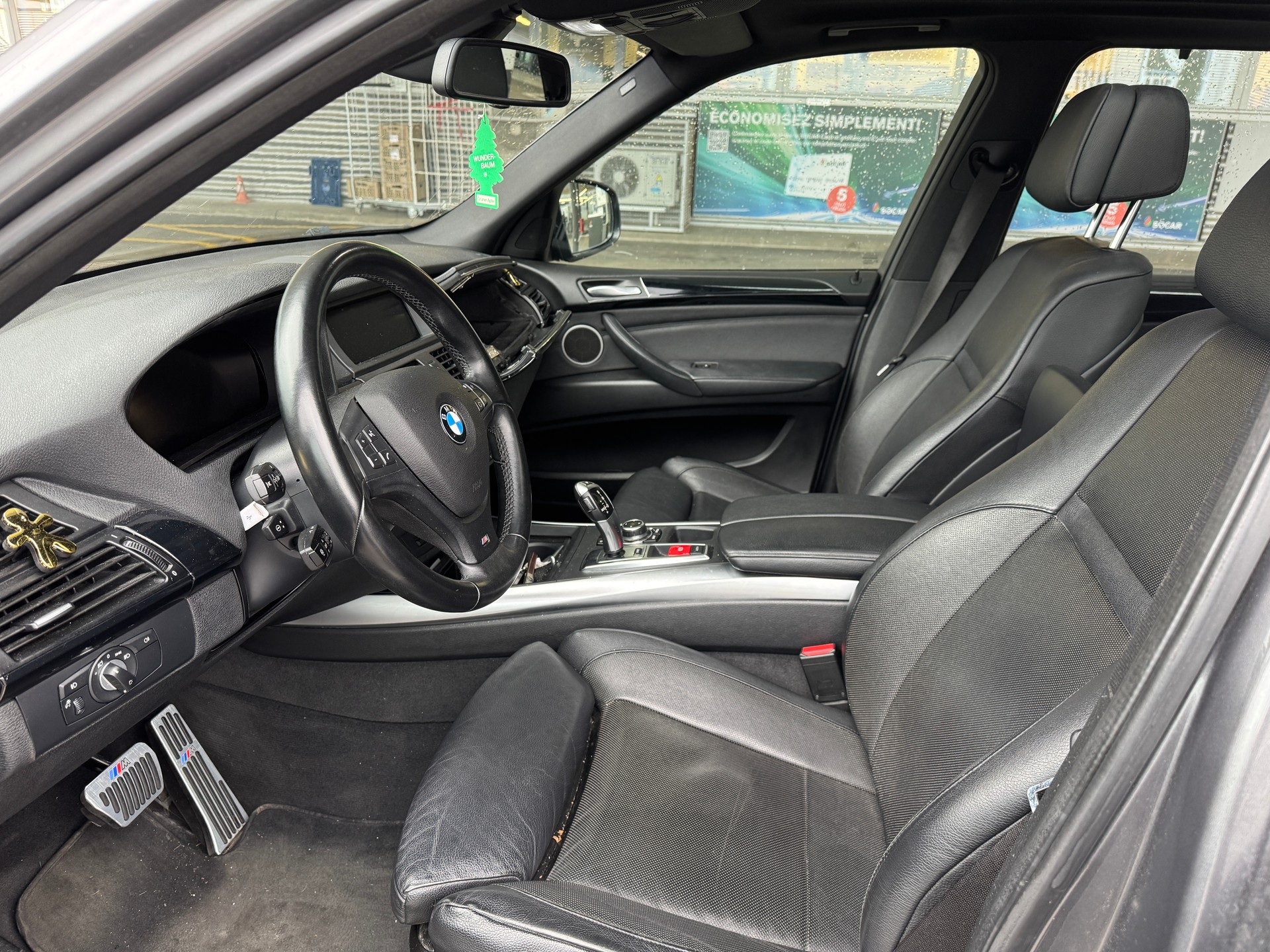 BMW X5 xDrive 50i Steptronic-image-13