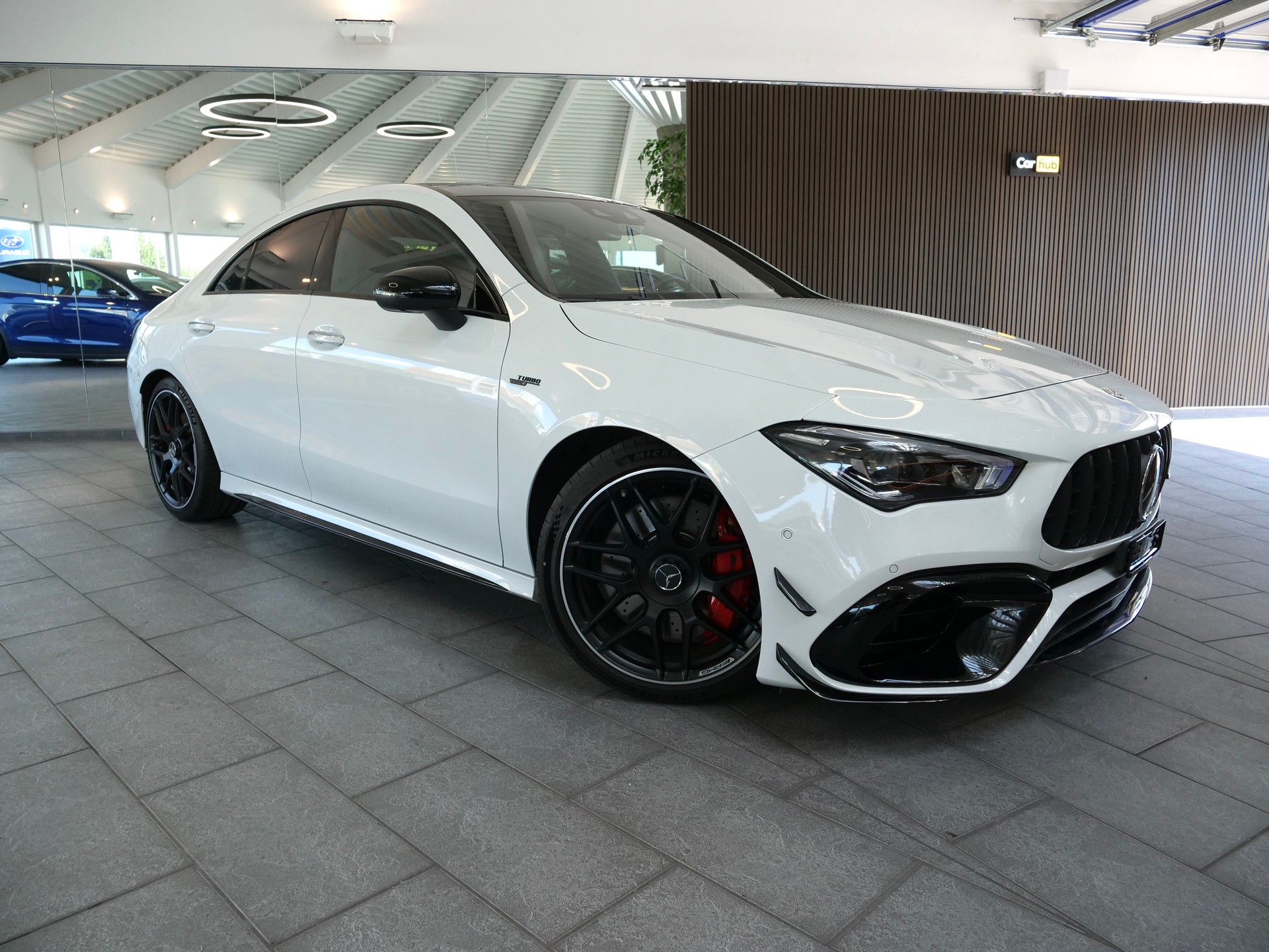 MERCEDES-BENZ CLA 45 S AMG 4Matic+ 8G-DCT-showroom-element-2