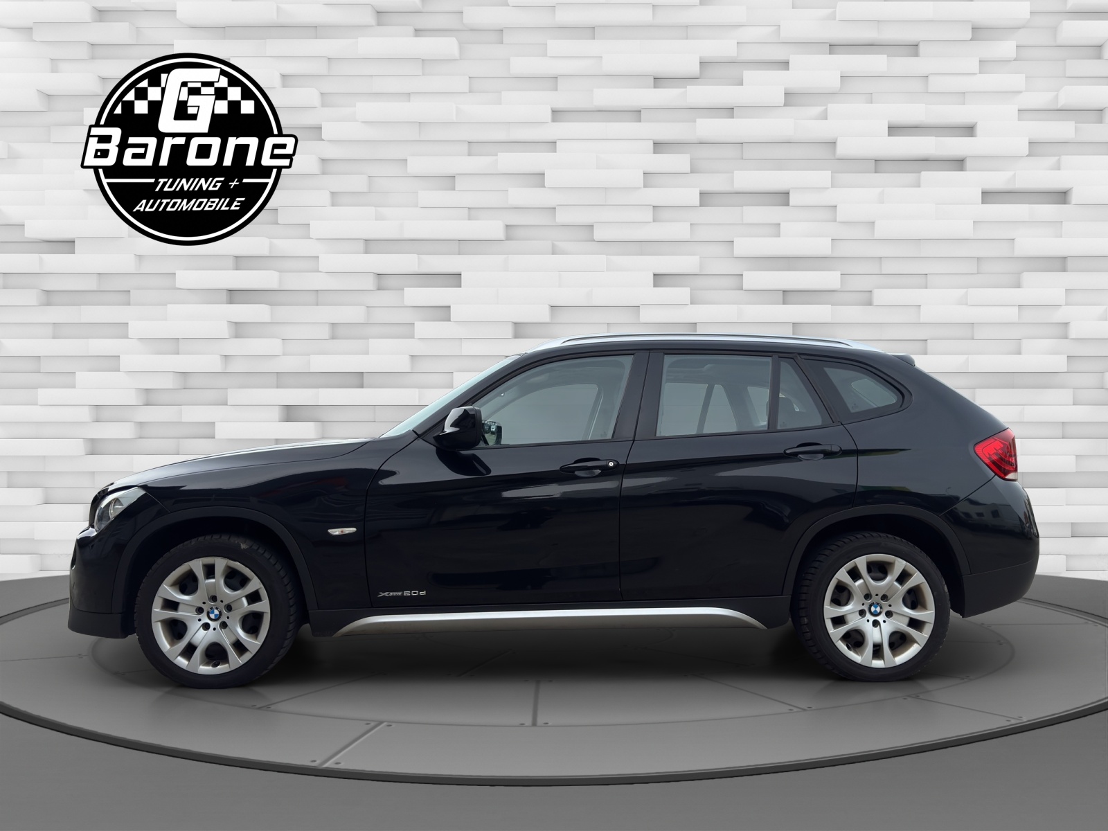 BMW X1 xDrive 20d Steptronic-showroom-element-1