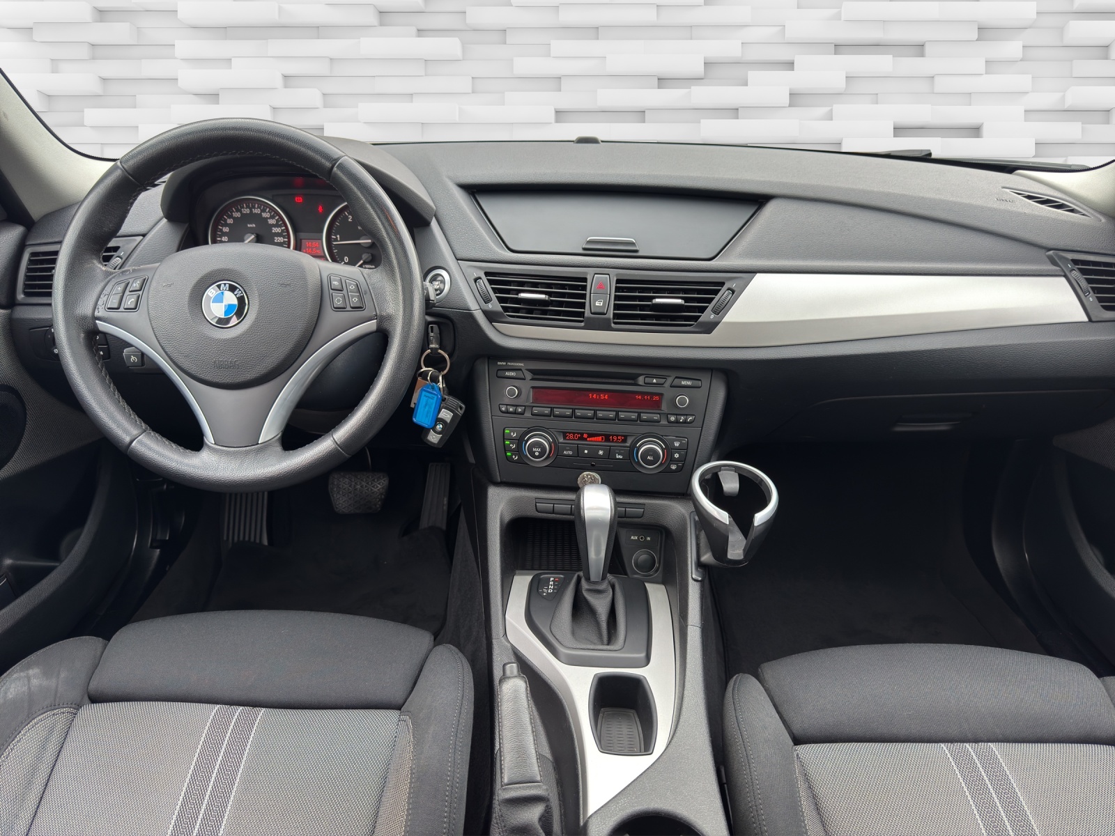 BMW X1 xDrive 20d Steptronic-image-11