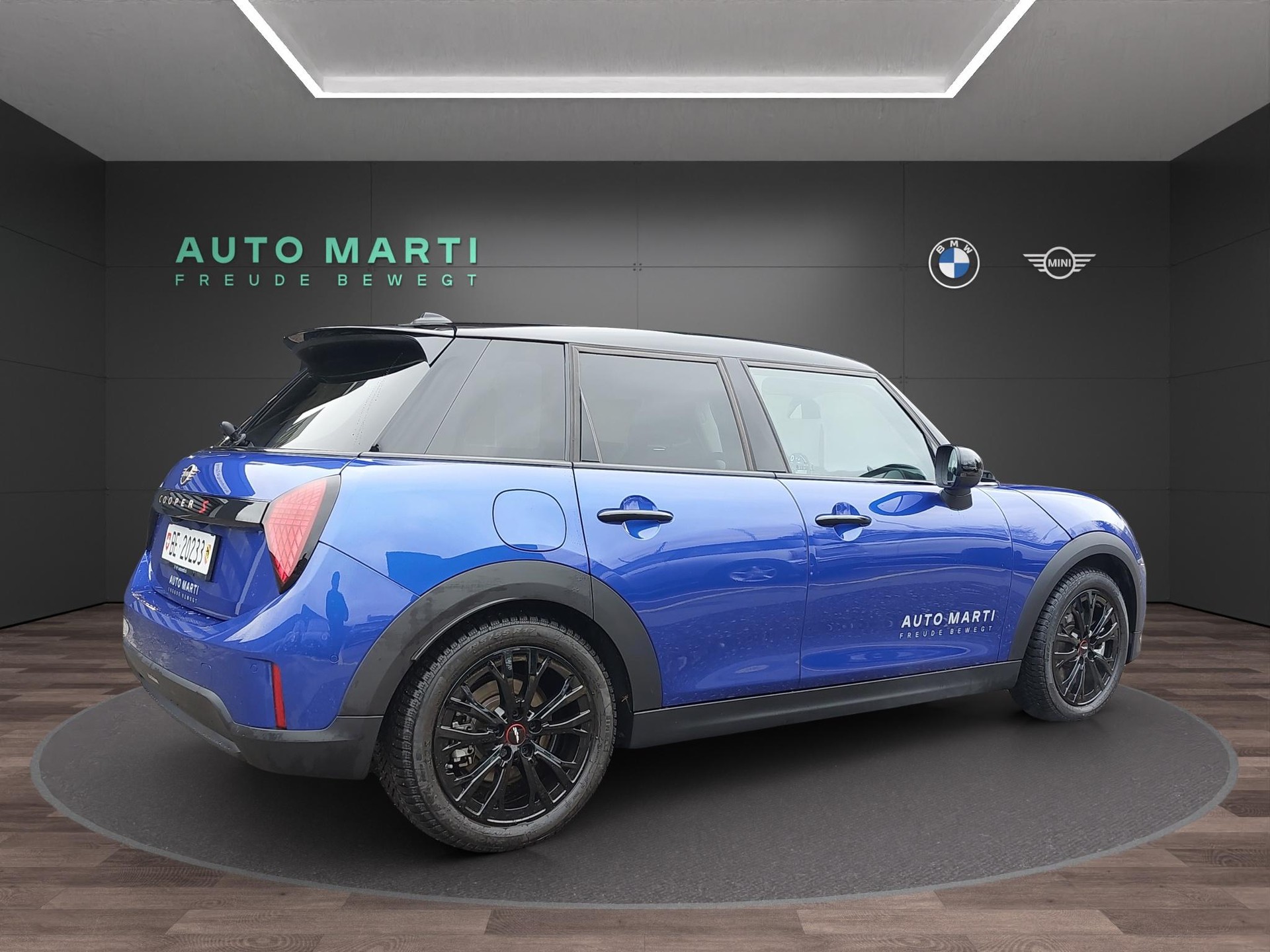MINI F65 2.0i Cooper S-showroom-element-3