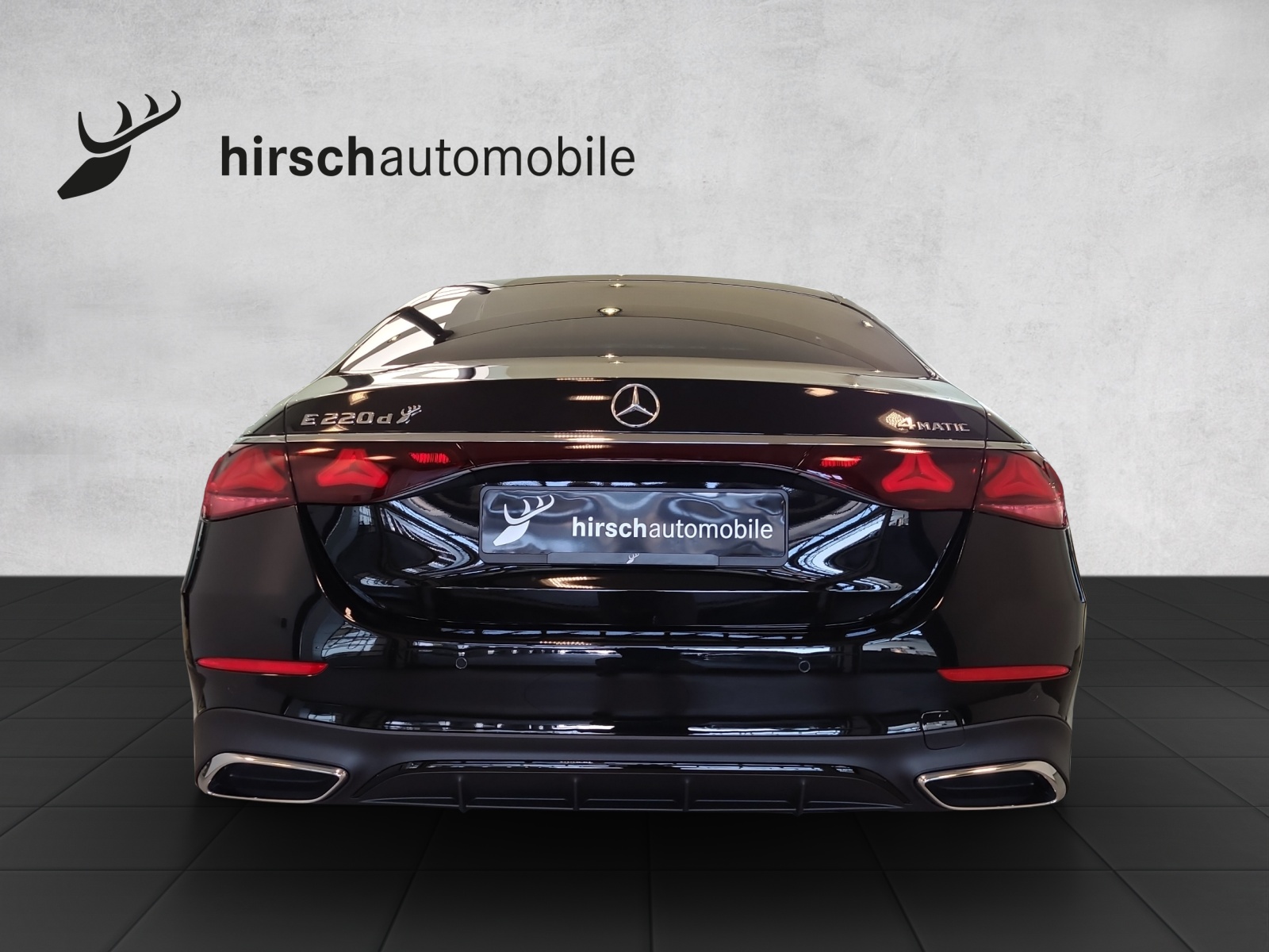 MERCEDES-BENZ E 220 d 4Matic 9G-Tronic-showroom-element-2
