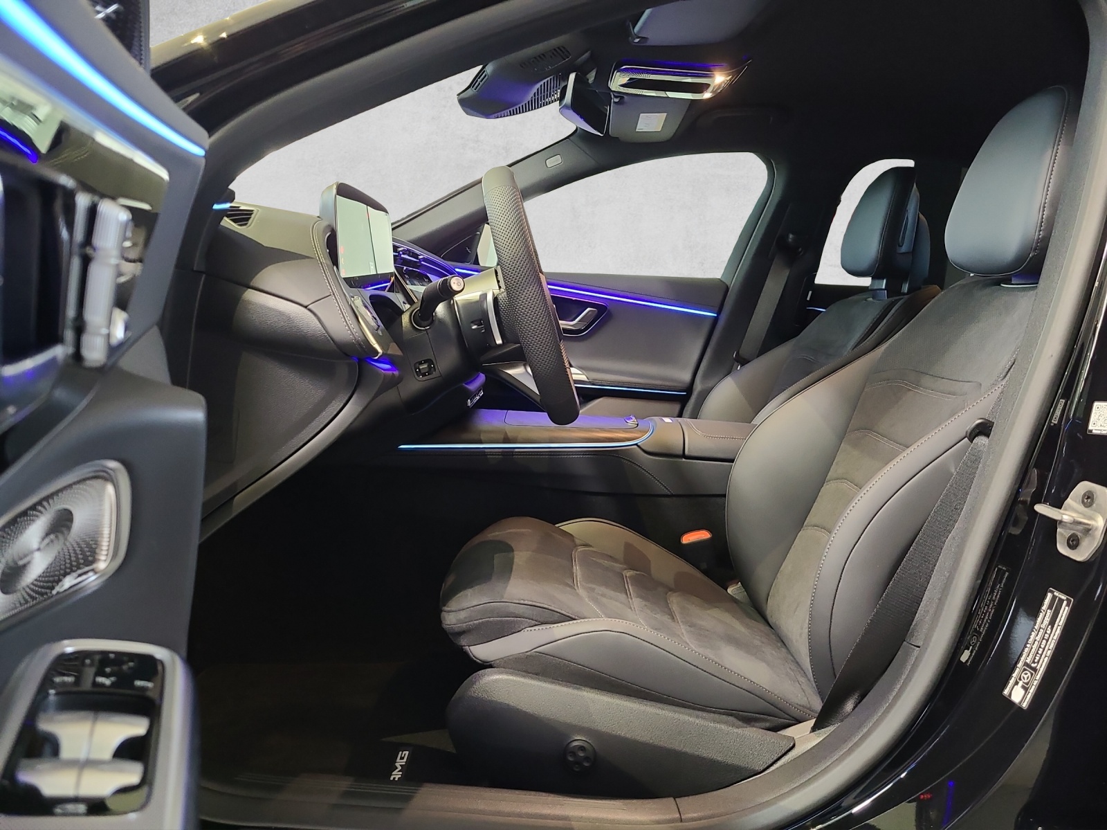 MERCEDES-BENZ E 220 d 4Matic 9G-Tronic-image-7