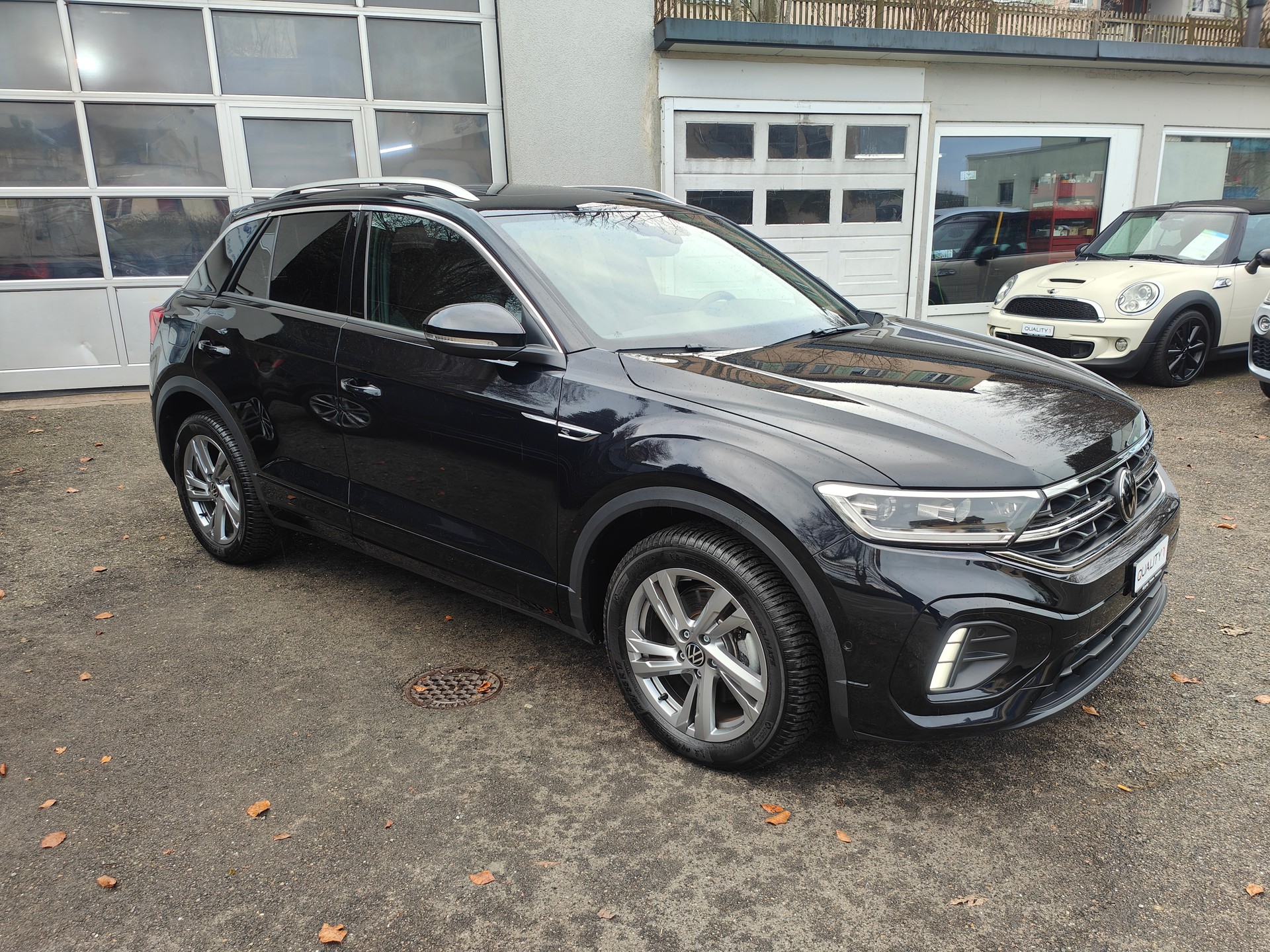 VW T-Roc 2.0 TSI R-Line DSG 4Motion-showroom-element-2