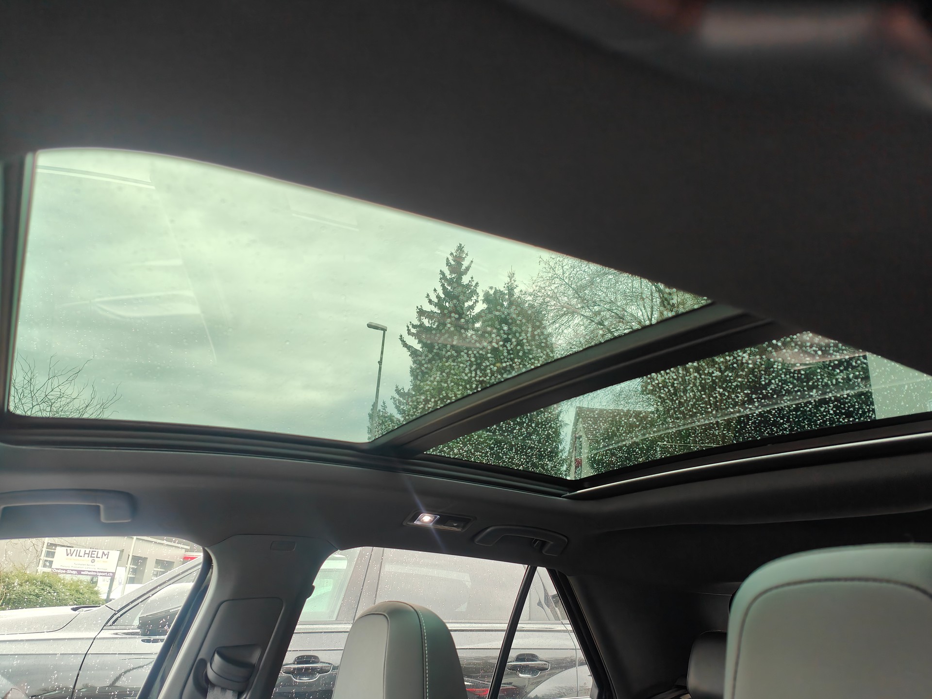 VW T-Roc 2.0 TSI R-Line DSG 4Motion-image-18