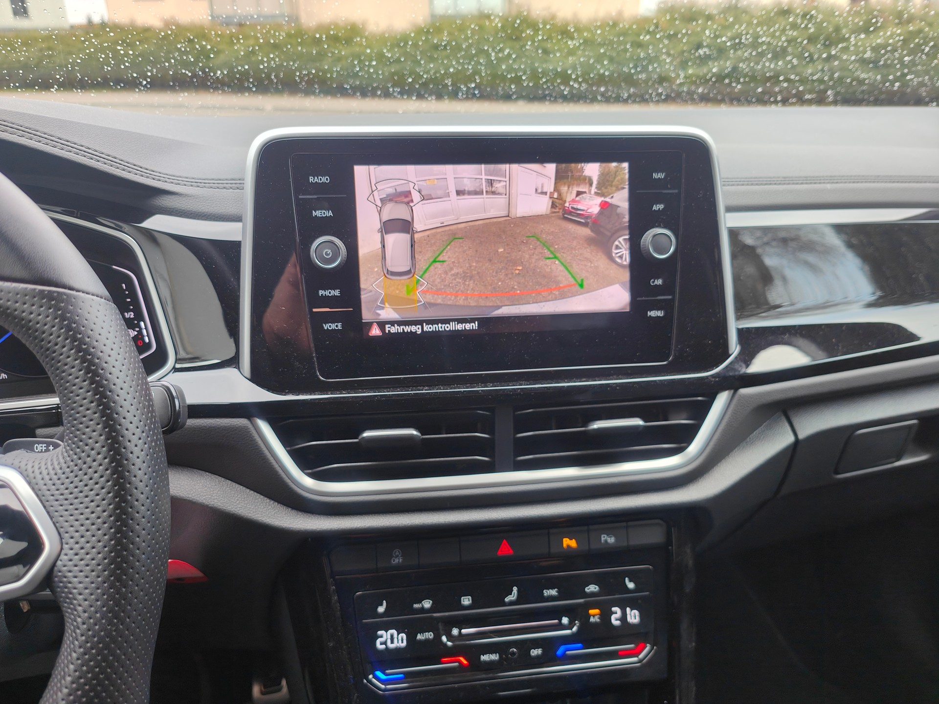 VW T-Roc 2.0 TSI R-Line DSG 4Motion-image-14