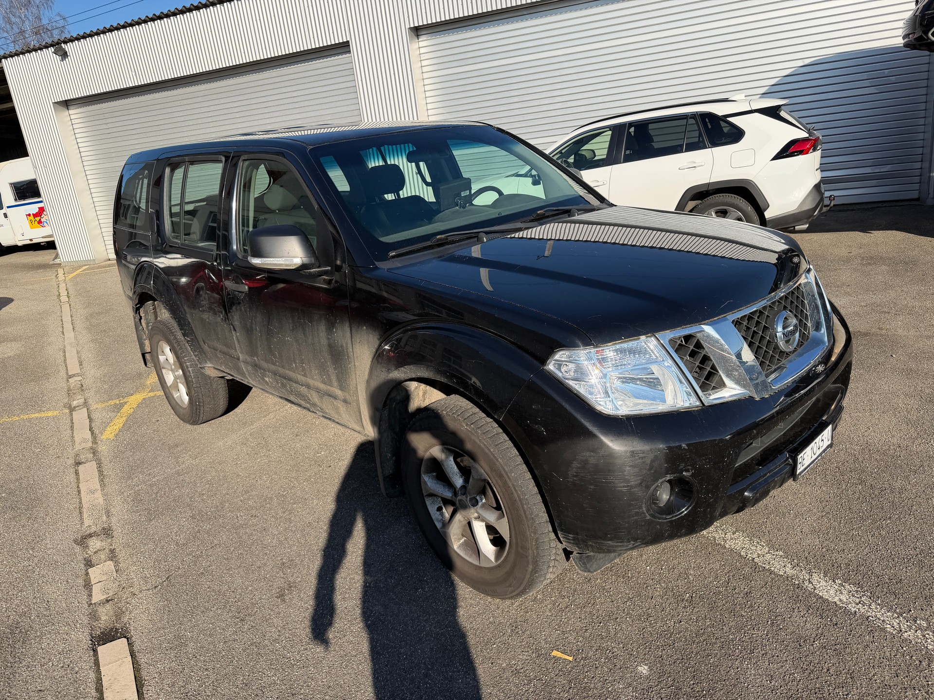 NISSAN Pathfinder 2.5 dCi SE