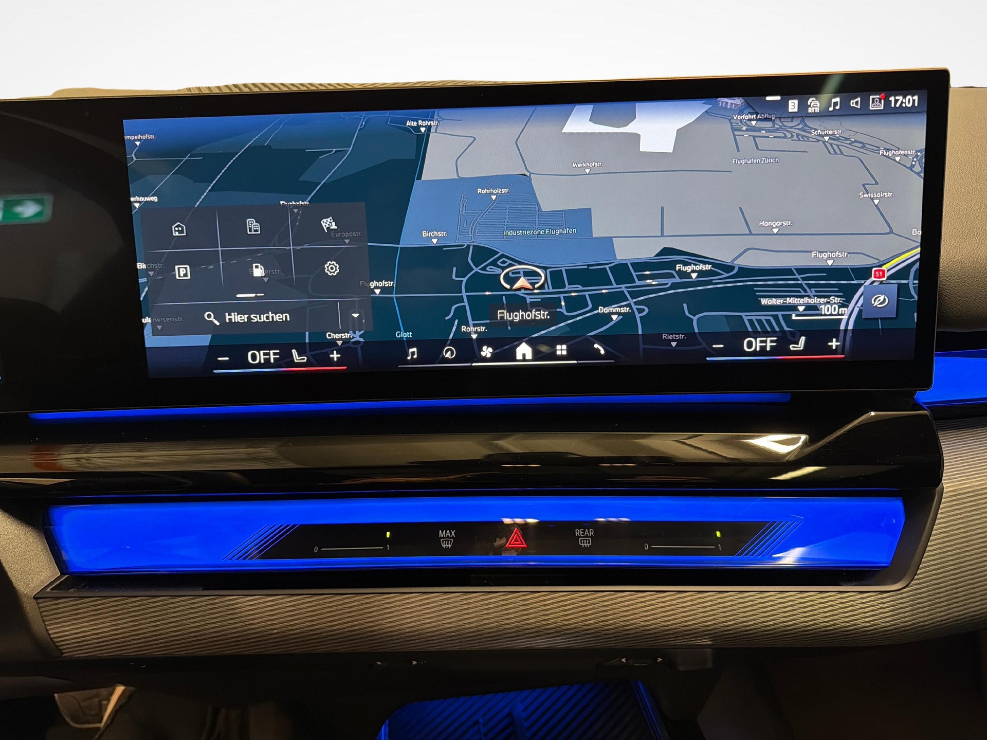 BMW 520d xDrive Touring-image-14