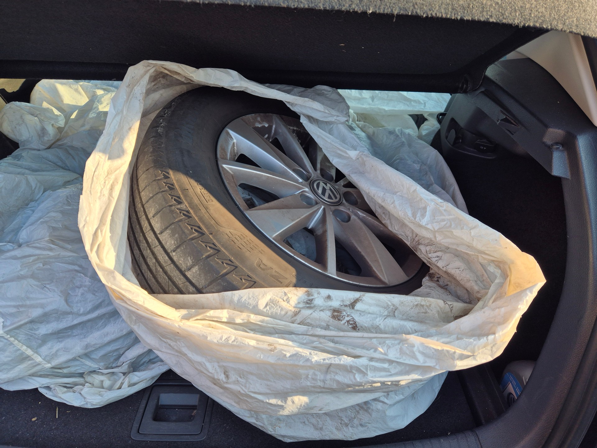 VW Golf 1.6 TDI Trendline 4Motion-image-6