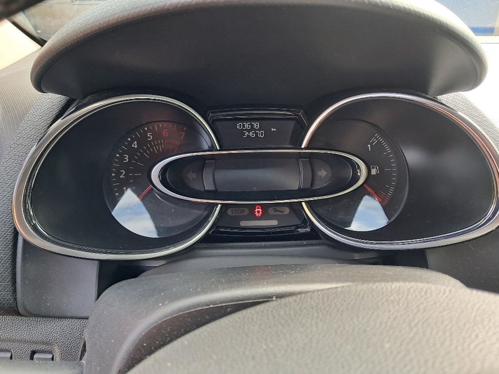 RENAULT Clio 1.2 16V T Intens EDC-image-6