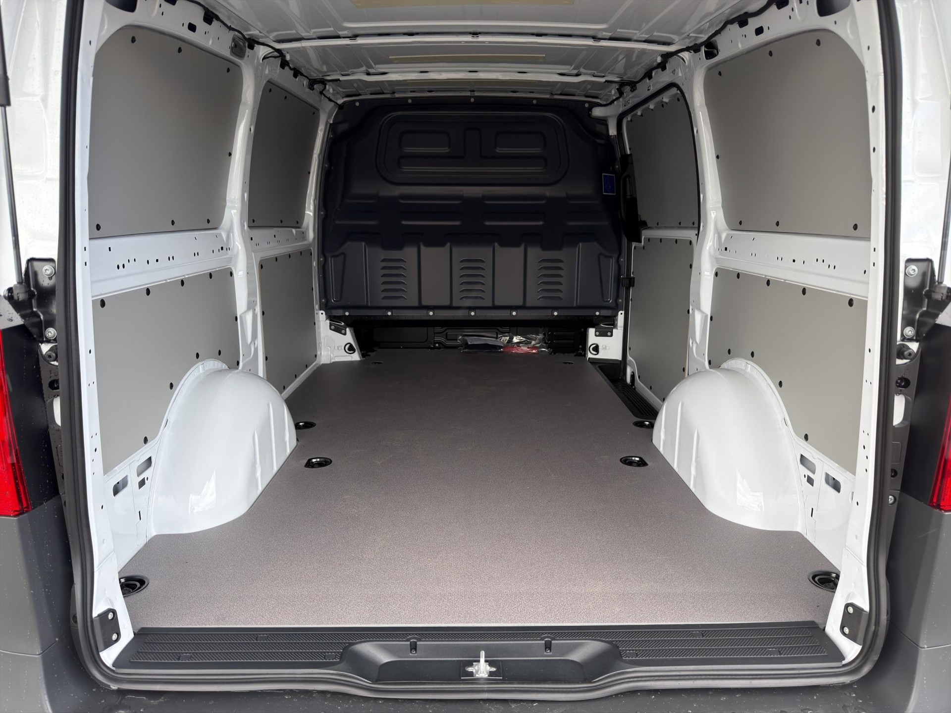 MERCEDES-BENZ Vito 114 Kaw. L 2.0 CDI Pro-image-7