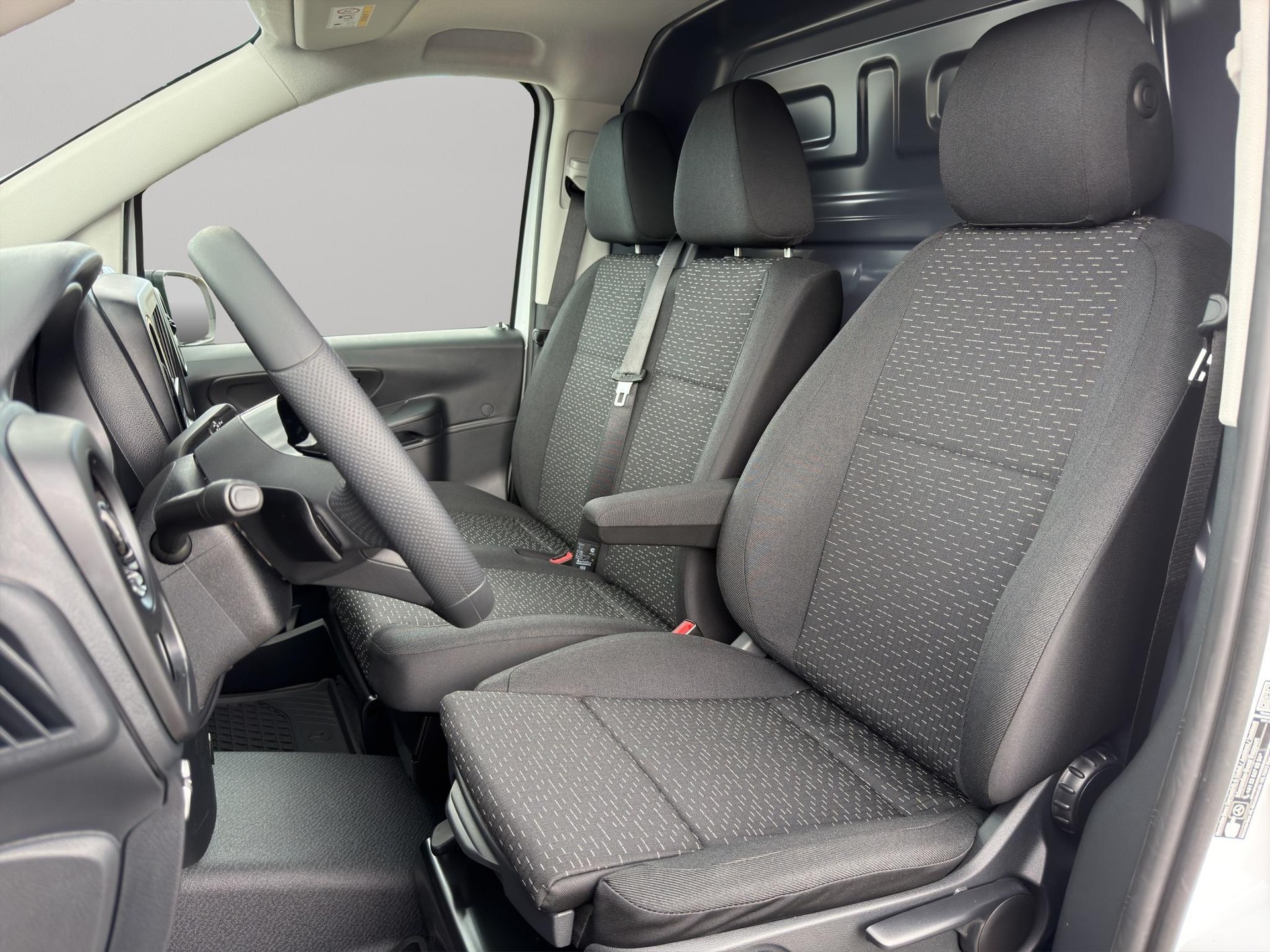 MERCEDES-BENZ Vito 114 Kaw. L 2.0 CDI Pro-image-8