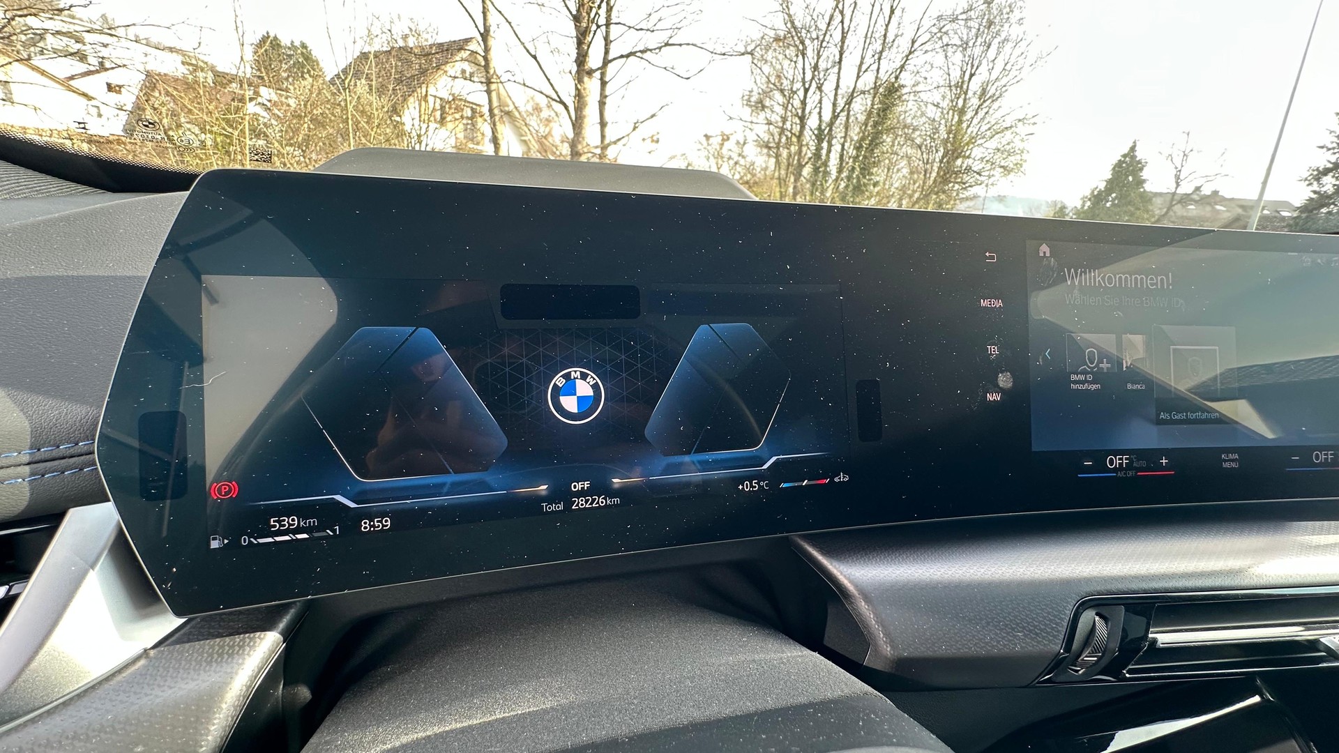 BMW X1 xDrive 23i 48V M Sport-image-15