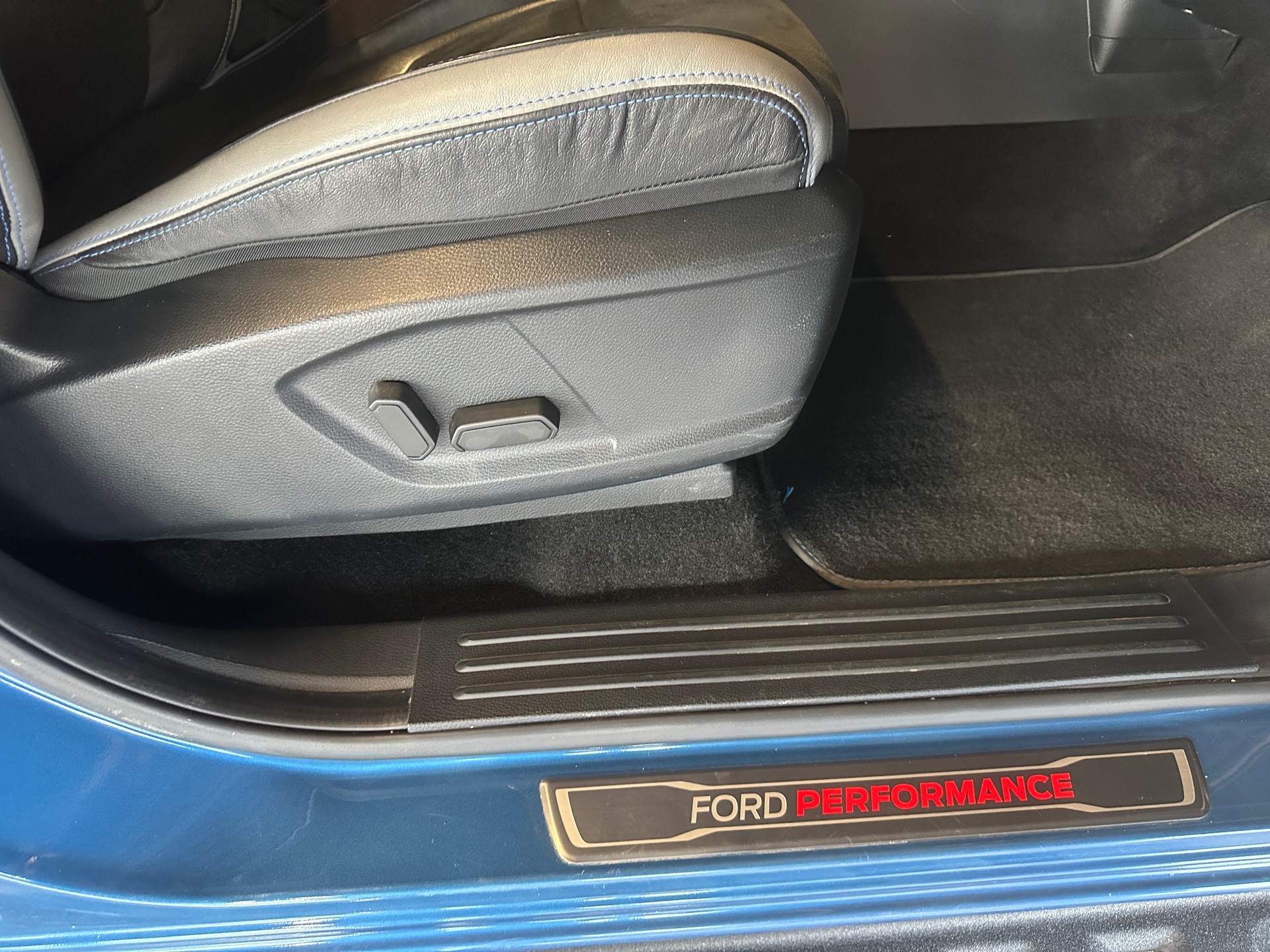 FORD Ranger Raptor 2.0 Eco Blue 4x4 A-image-15