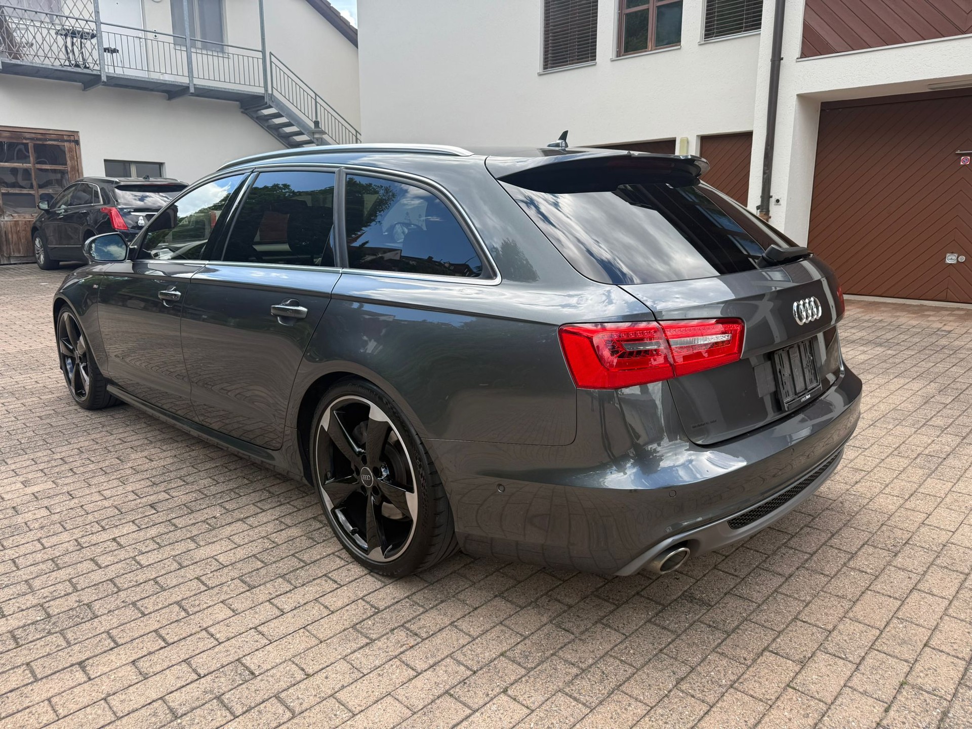 AUDI A6 Avant 3.0 BiTDI V6 quattro tiptronic-image-3