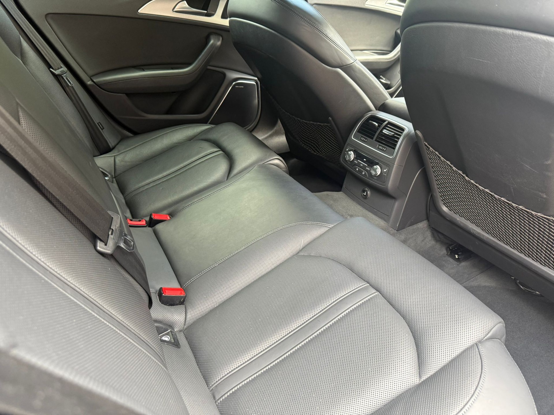 AUDI A6 Avant 3.0 BiTDI V6 quattro tiptronic-image-12