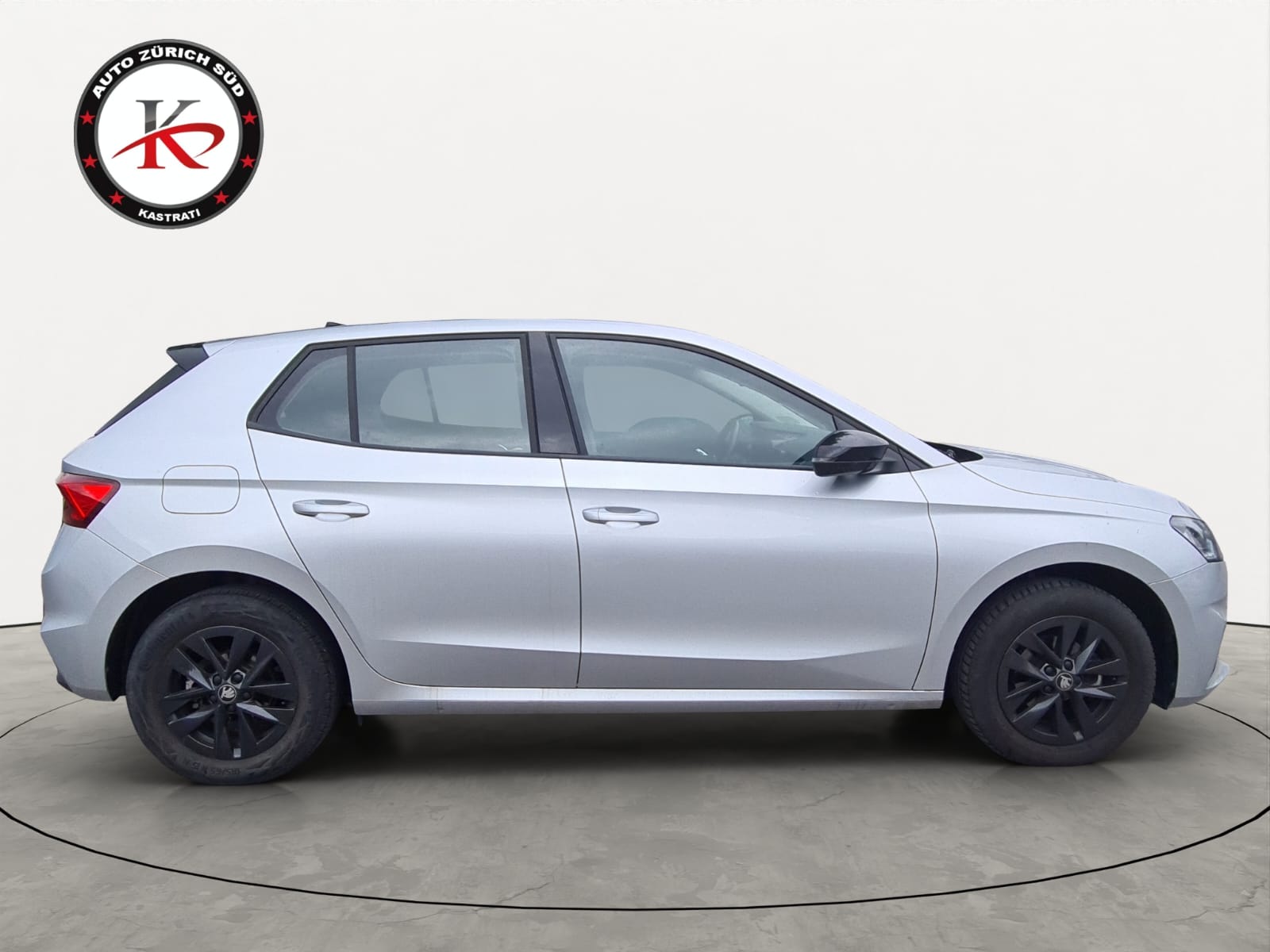 SKODA Fabia 1.0 TSI Young Edition-image-6