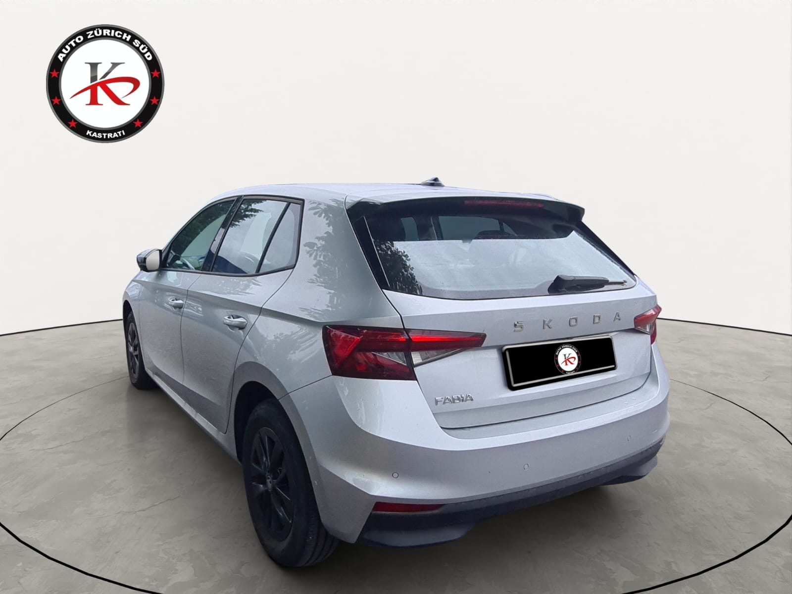SKODA Fabia 1.0 TSI Young Edition-showroom-element-3