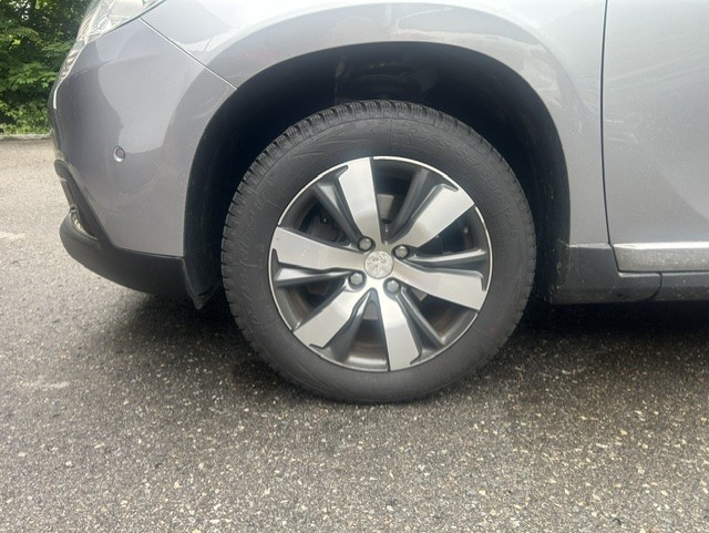 PEUGEOT 2008 1.6 VTI Allure Automatic-image-7