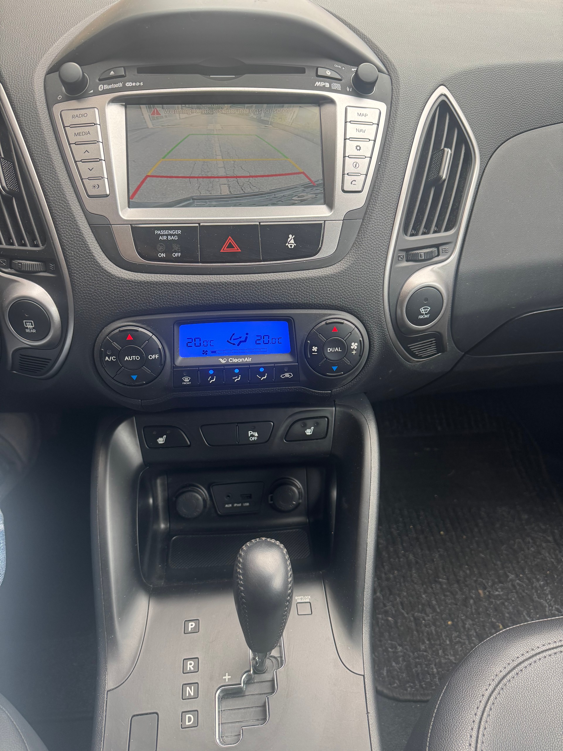 HYUNDAI iX 35 2.0 Premium 4WD Automatic-image-11