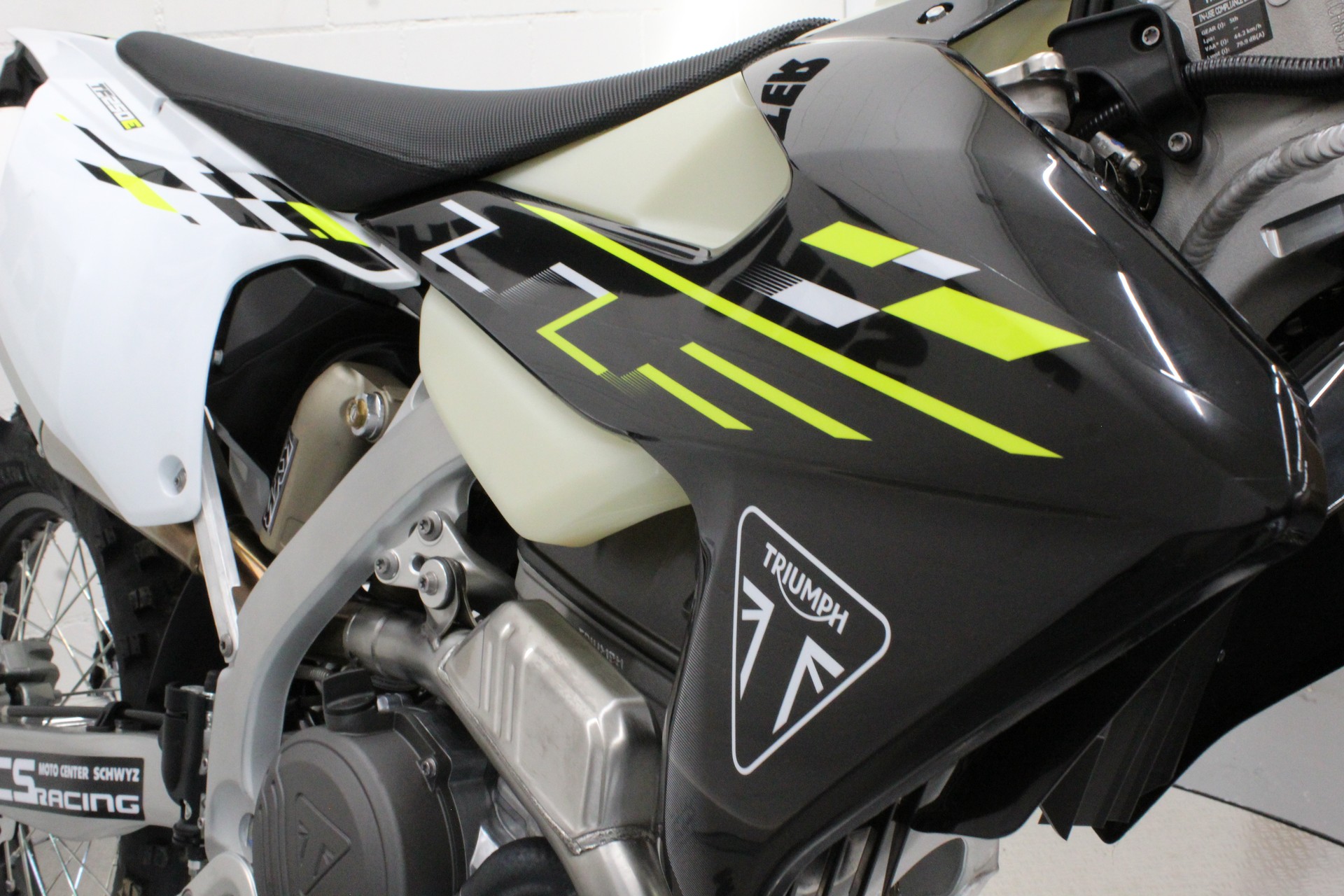 TRIUMPH TF 250 E-image-6