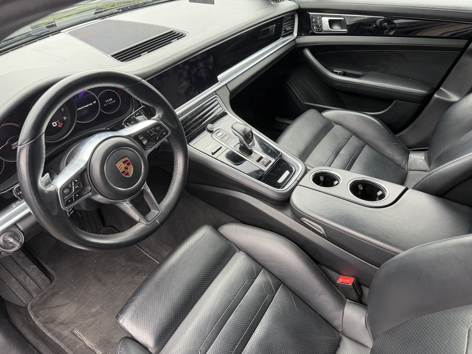 PORSCHE Panamera 4 PDK-image-11