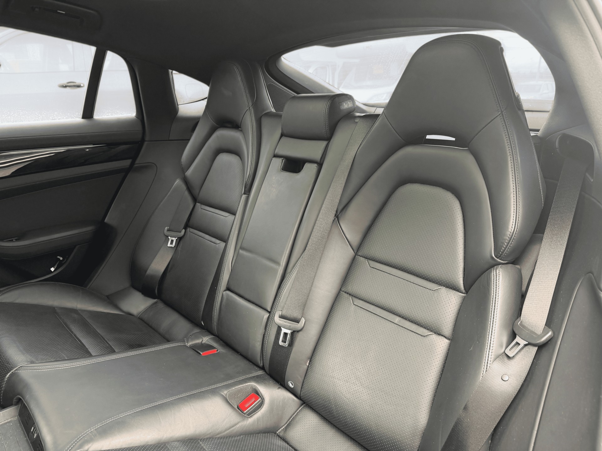 PORSCHE Panamera 4 PDK-image-10