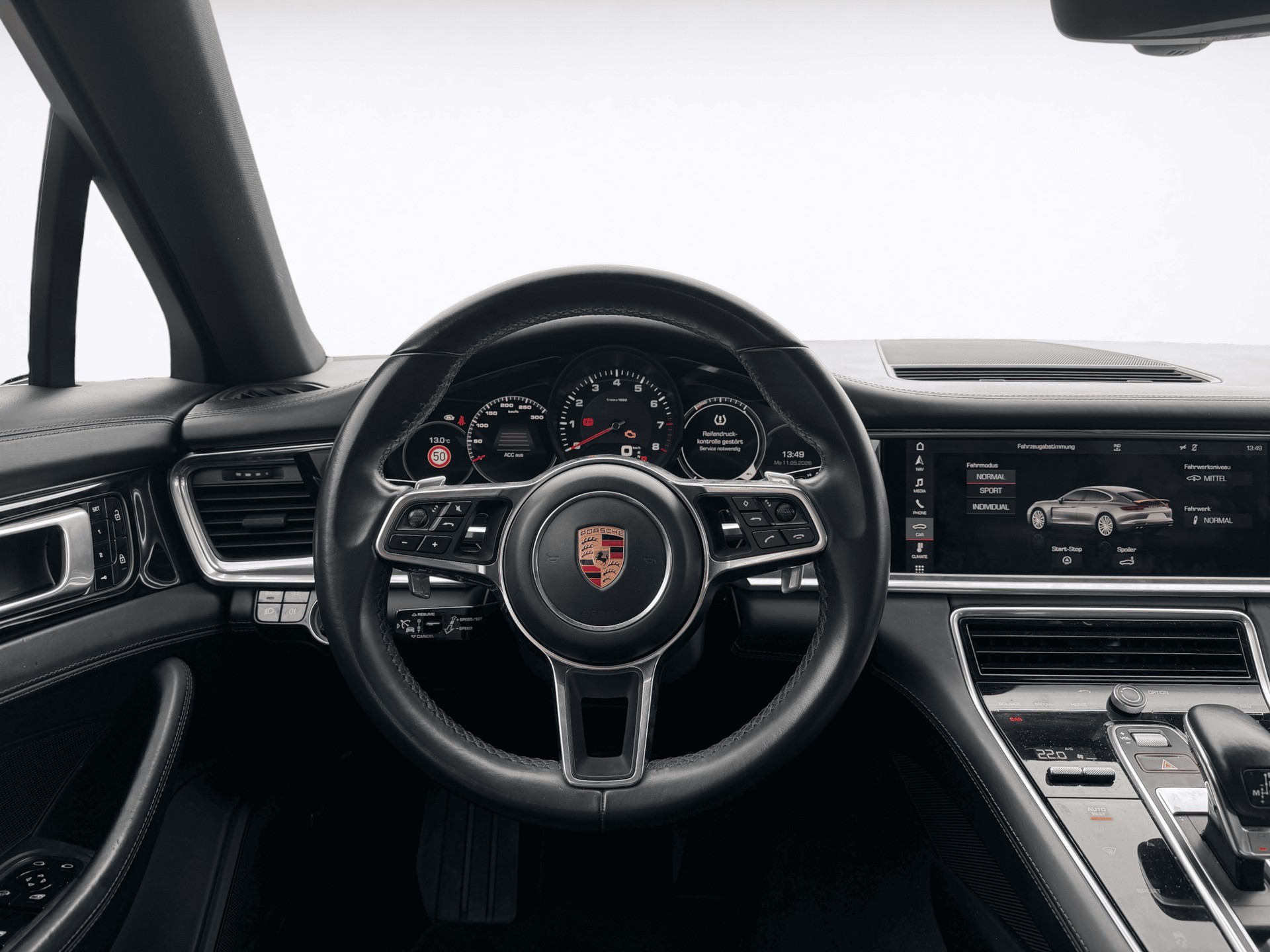 PORSCHE Panamera 4 PDK-image-13