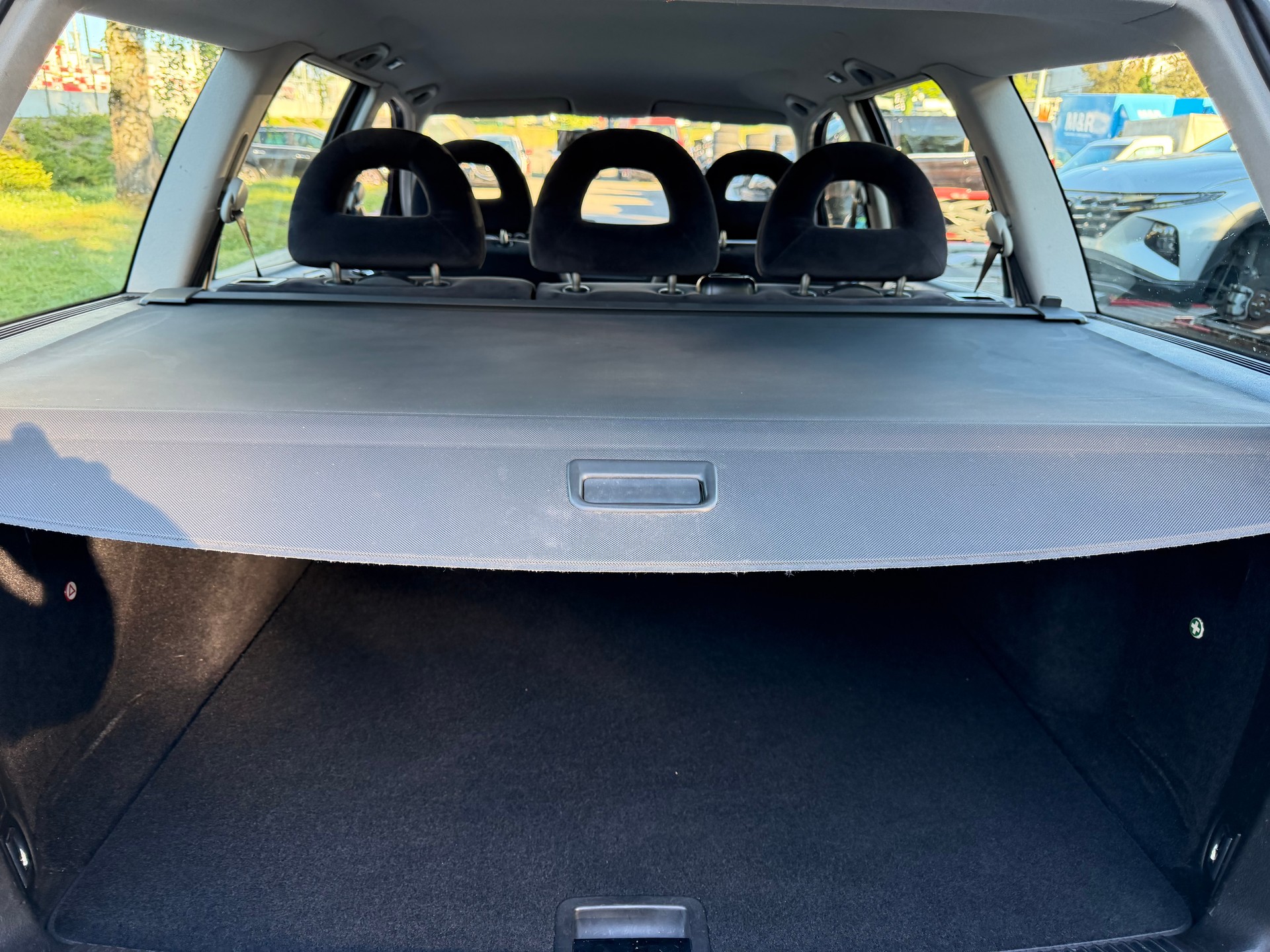 VW Bora Variant 1.9 TDI PD Highline-image-9