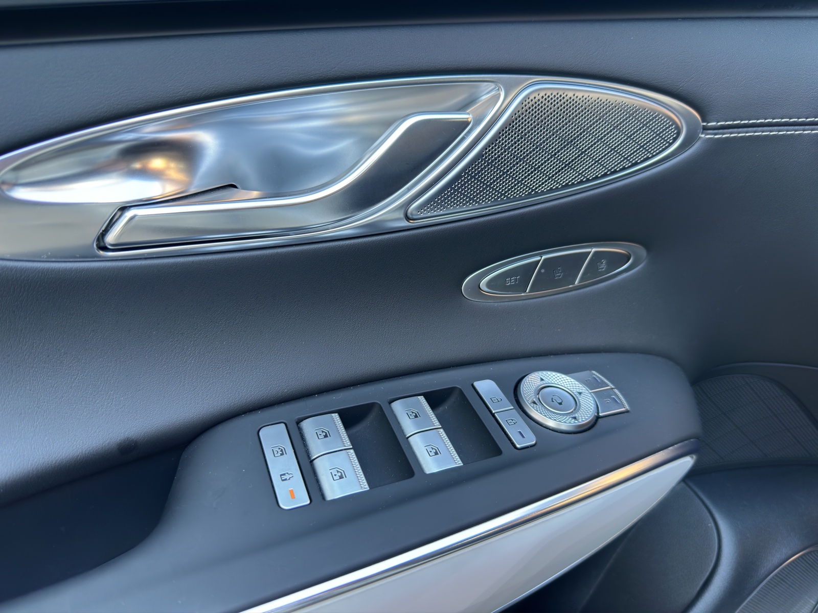 GENESIS GV70 Dual Motor Sport AWD-image-10