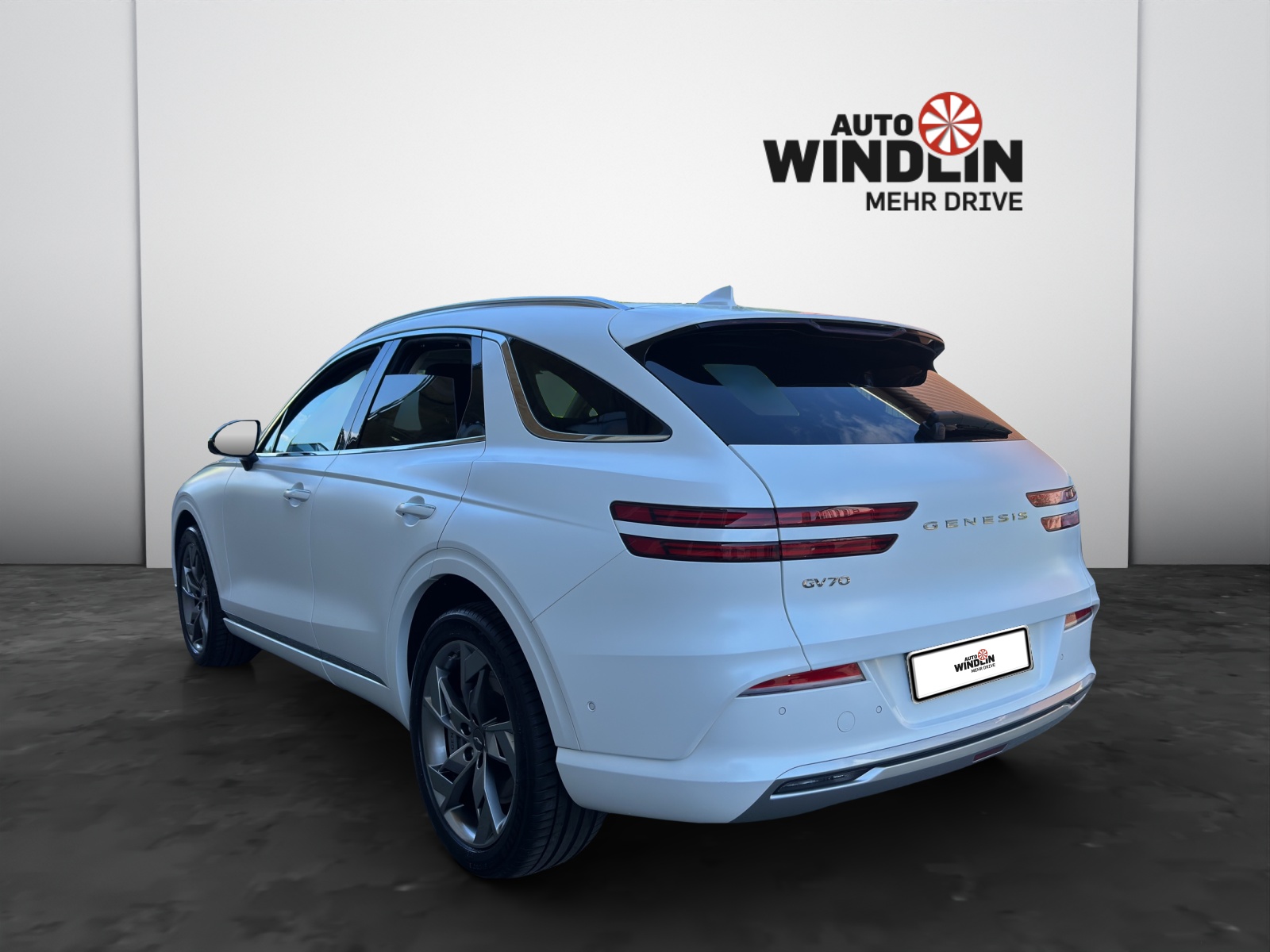 GENESIS GV70 Dual Motor Sport AWD-showroom-element-3