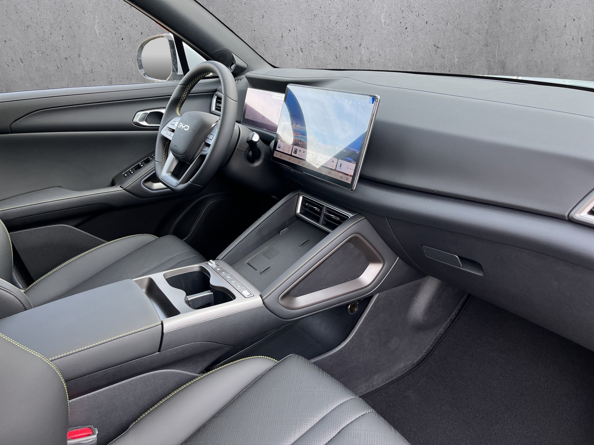 BYD Atto 2 DM-i Boost-image-11