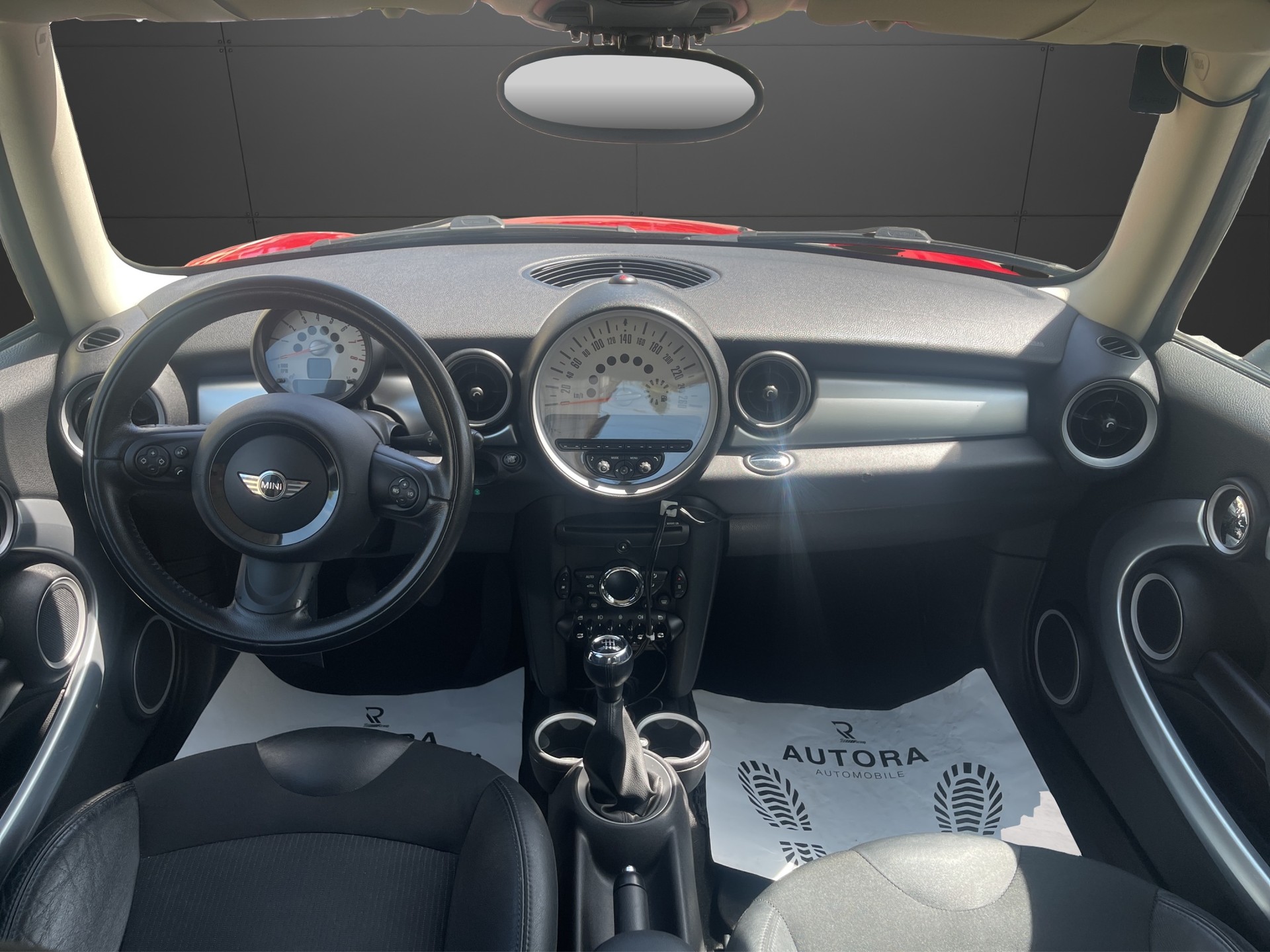 MINI Cooper-image-9