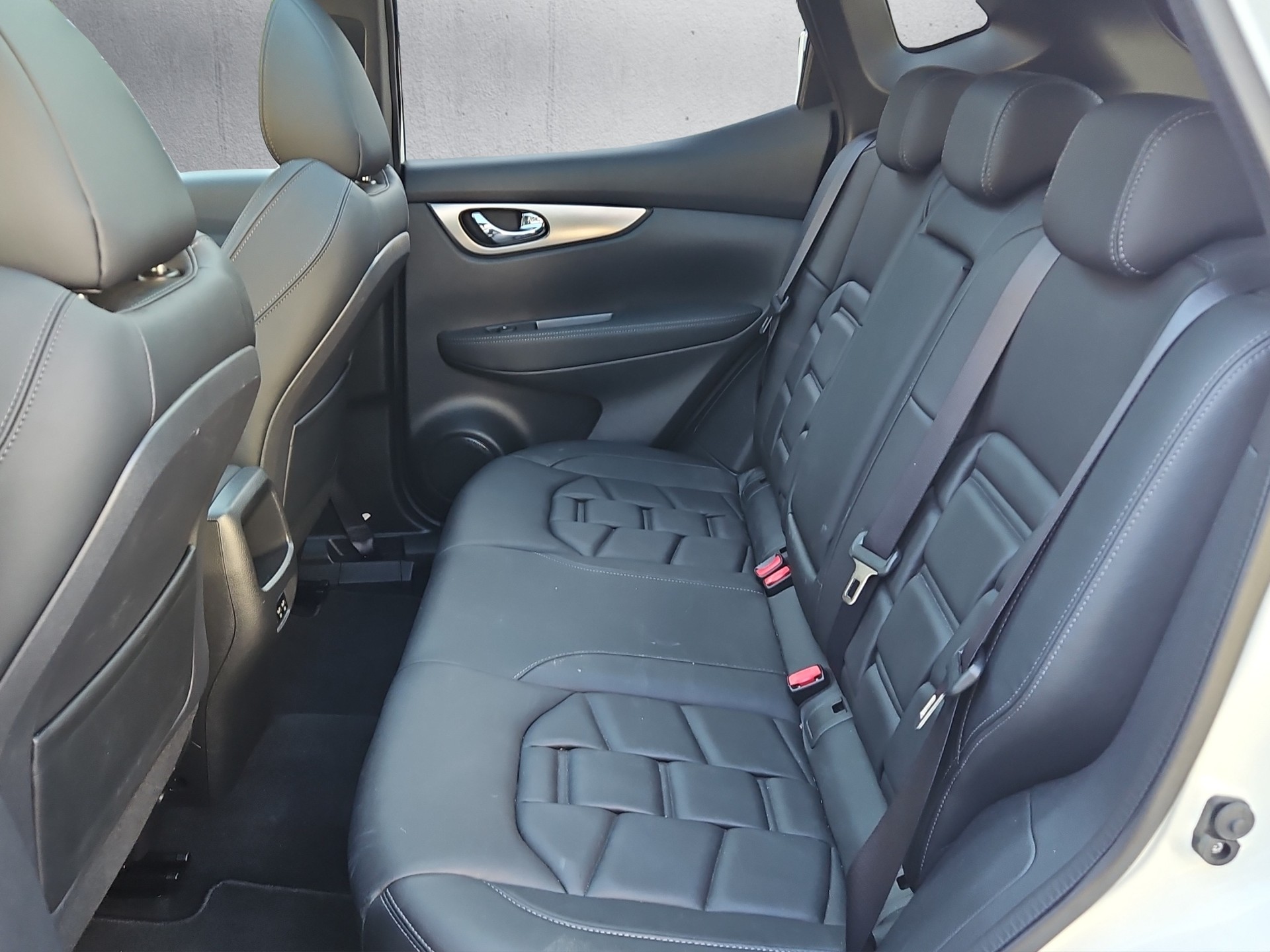 NISSAN Qashqai 1.7 dCi N-Tec 4x4-image-10