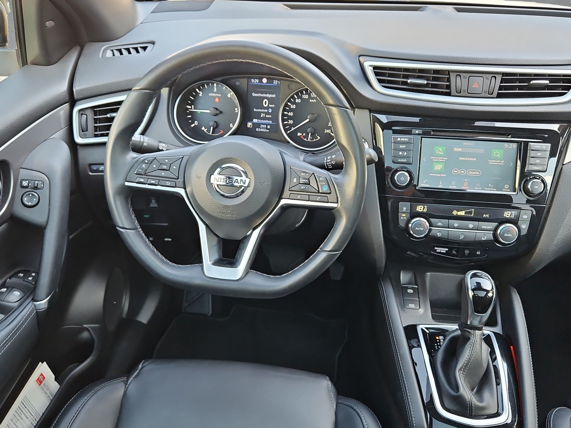 NISSAN Qashqai 1.7 dCi N-Tec 4x4-image-12