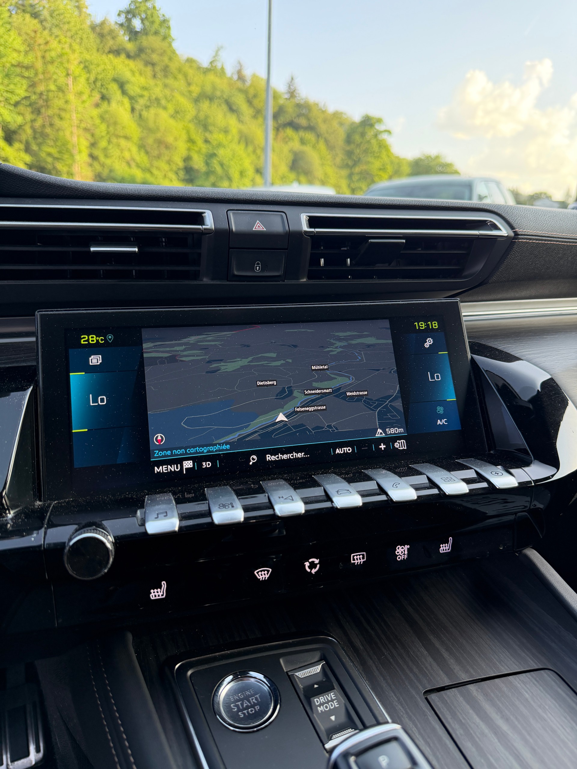 PEUGEOT 508 SW 1.6 PHEV GT EAT8-image-12
