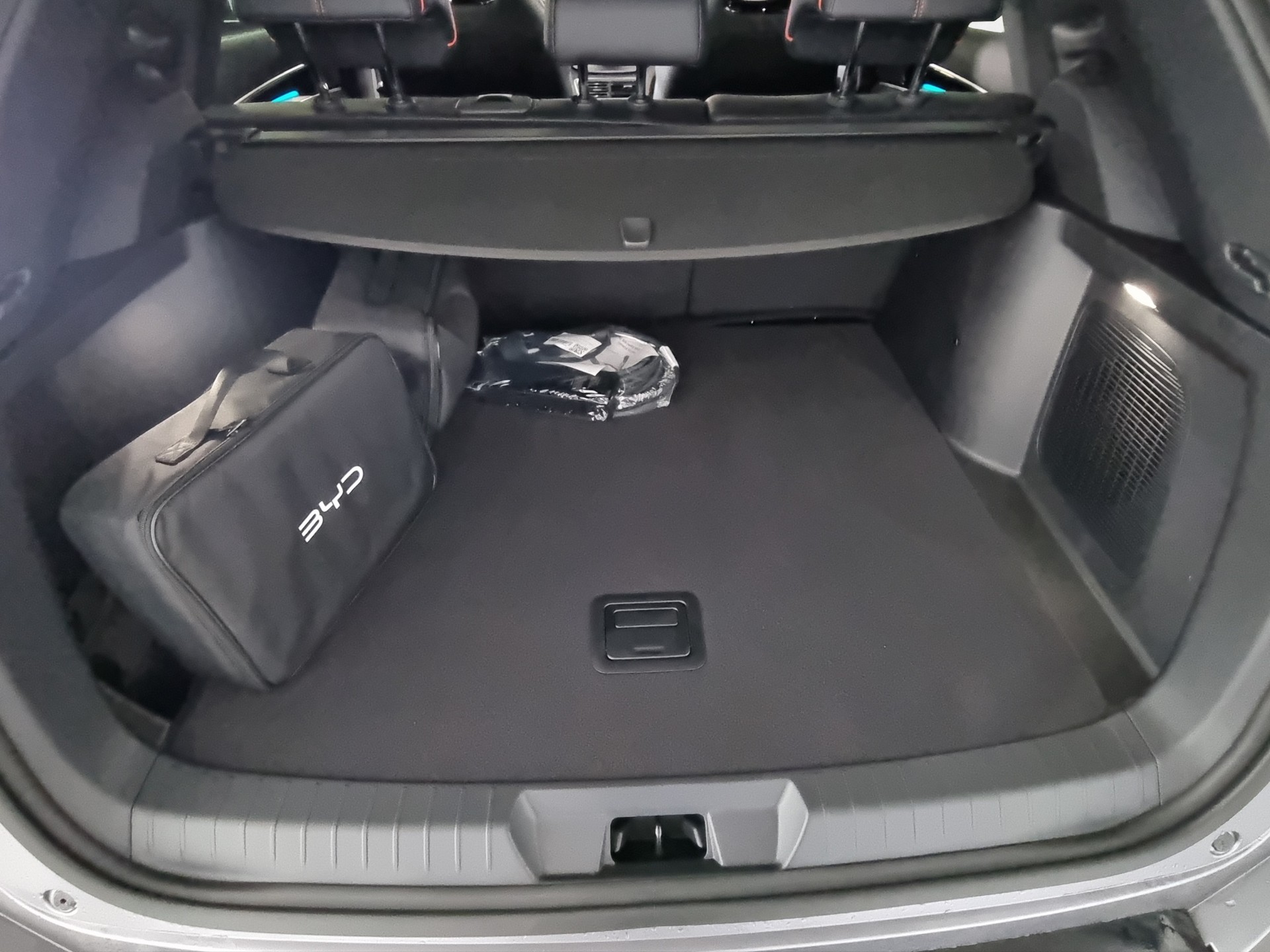 BYD Seal U DM-i Design AWD-image-15