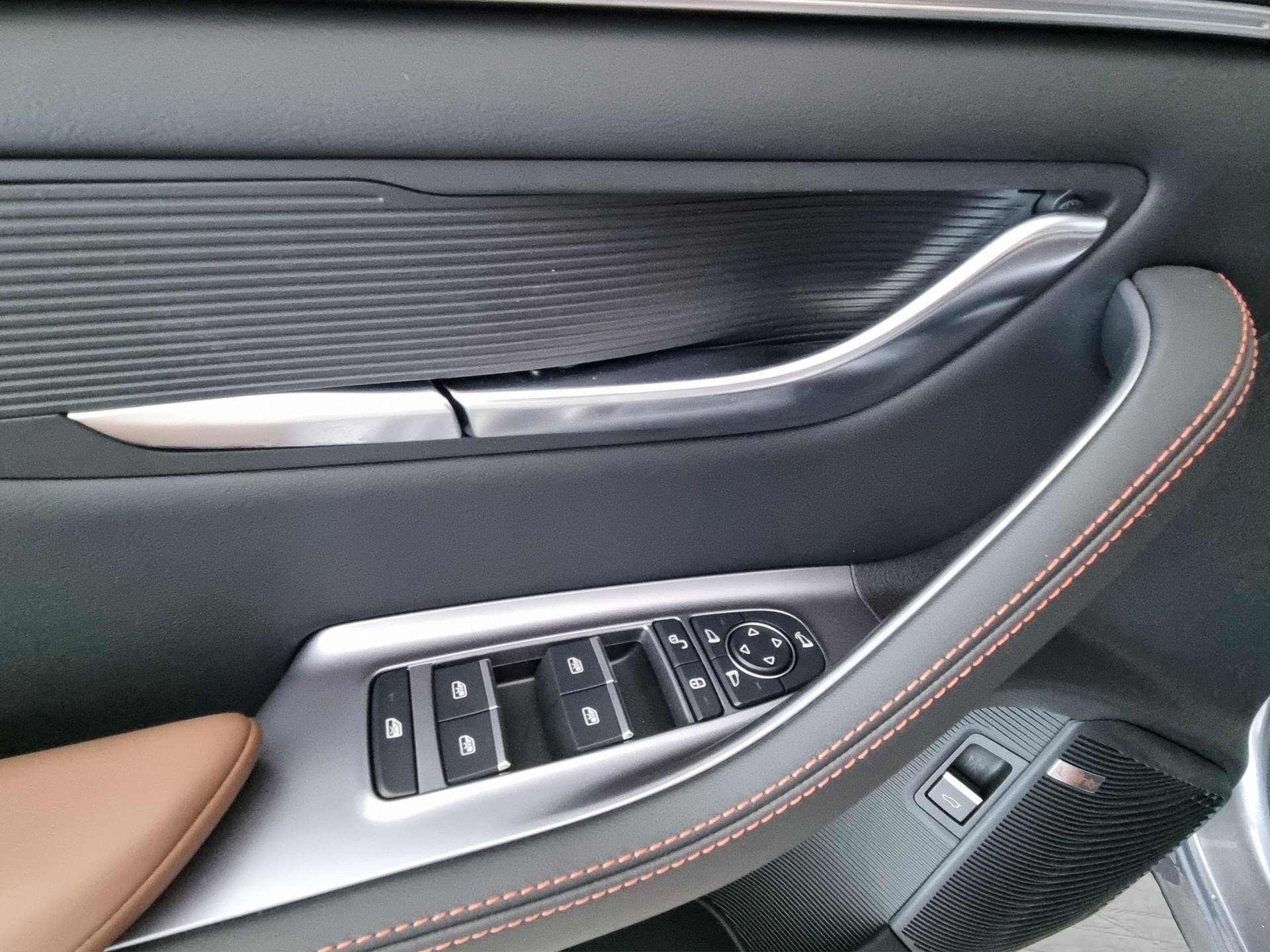 BYD Seal U DM-i Design AWD-image-11