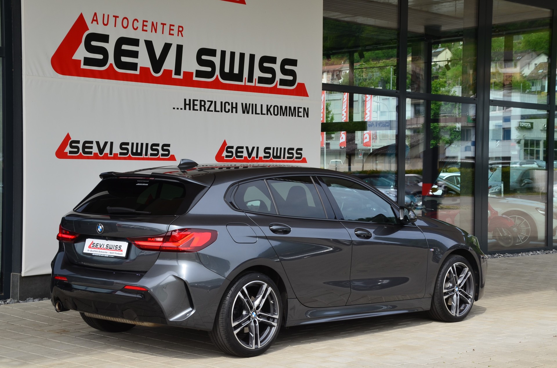 BMW 118i M Sport Steptronic*Frisch ab MFK,1 Jahr oder 20000km Garantie auf Motor und Getriebe*-image-4
