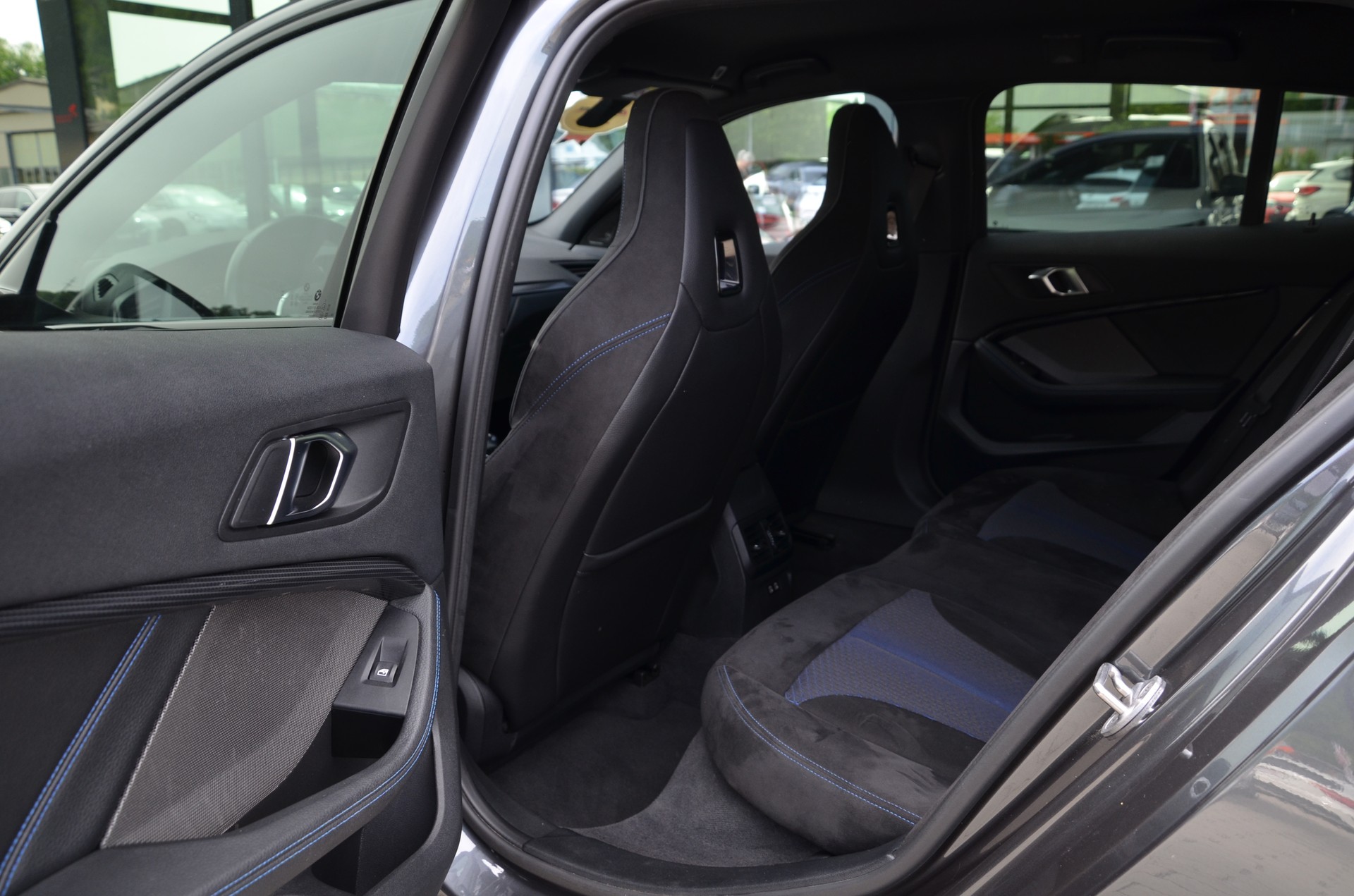 BMW 118i M Sport Steptronic*Frisch ab MFK,1 Jahr oder 20000km Garantie auf Motor und Getriebe*-image-14