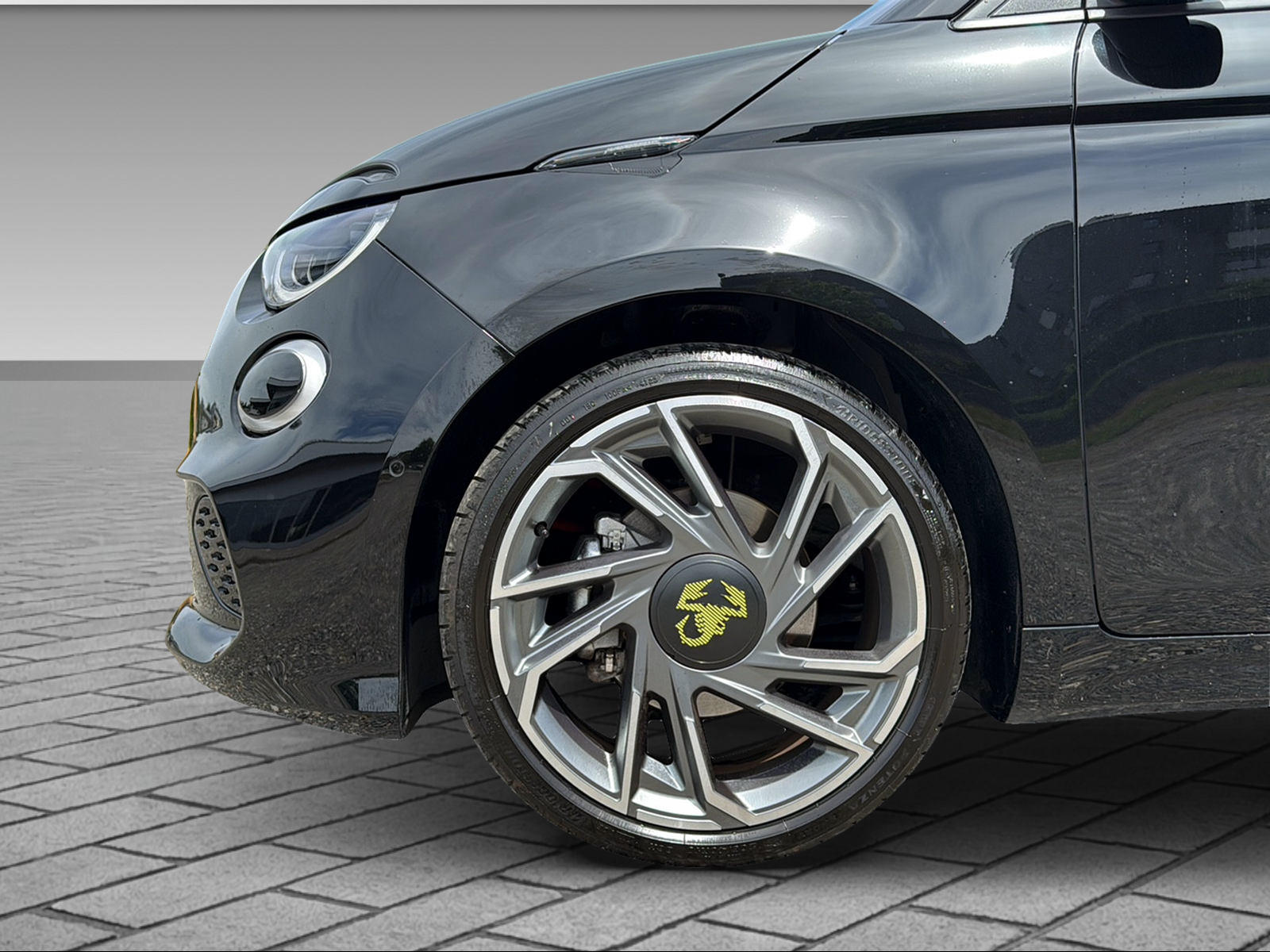 FIAT 500 Abarth Turismo-showroom-element-3