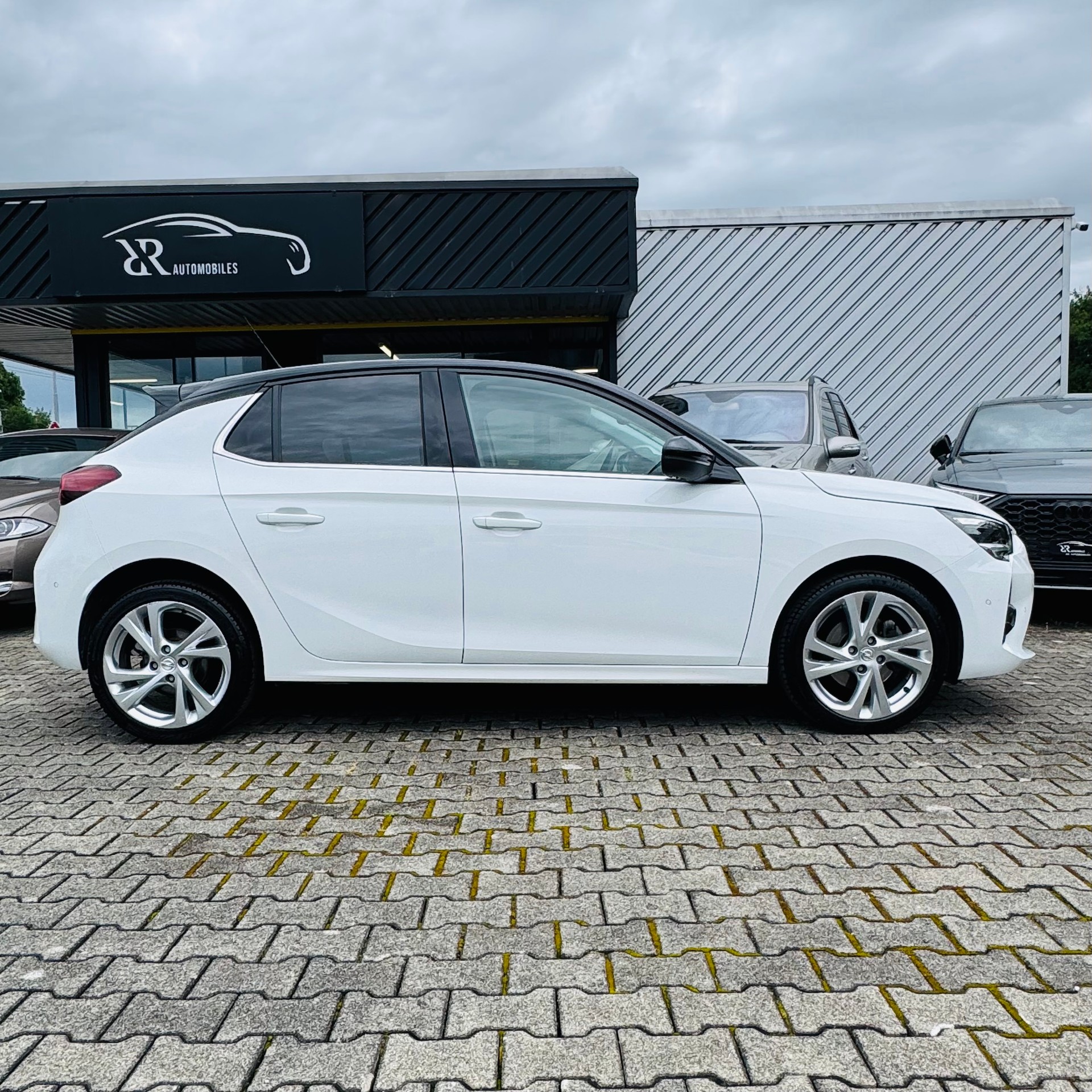 OPEL Corsa 1.2 TP GS-Line-showroom-element-1