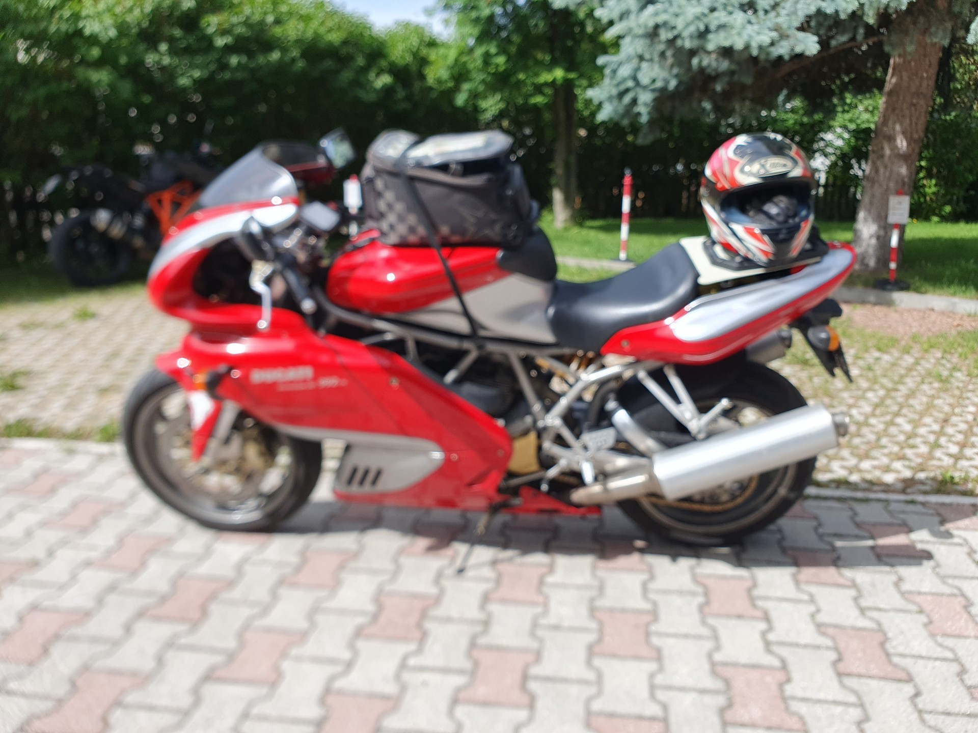 DUCATI 1000 Supersport FF DS-image-2
