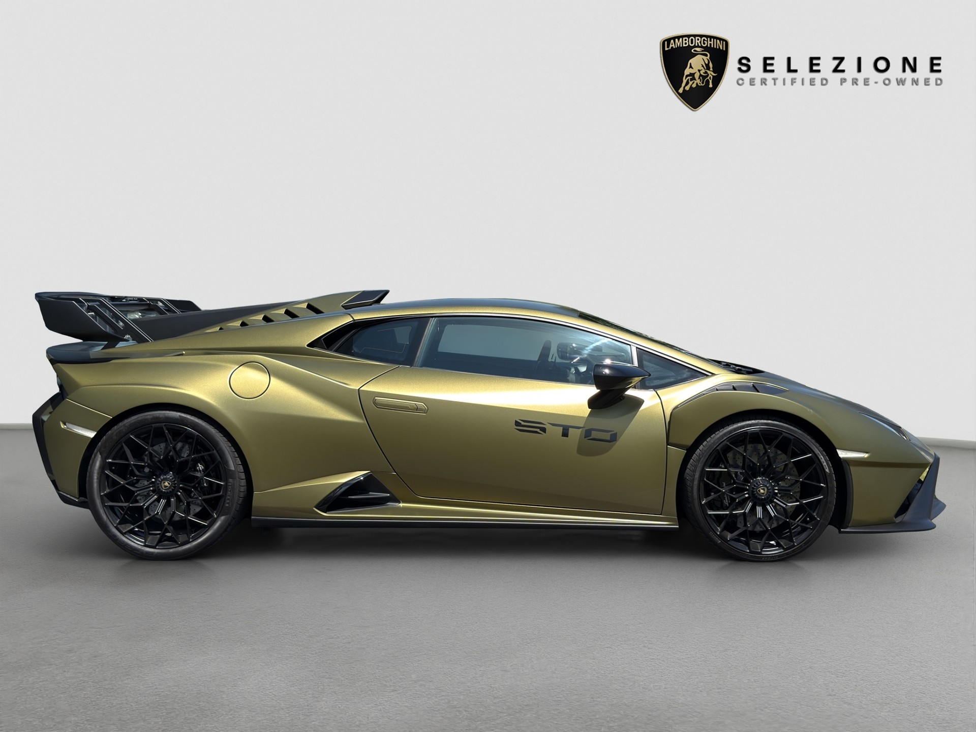 LAMBORGHINI Huracan STO Coupé DCT RWD-showroom-element-1