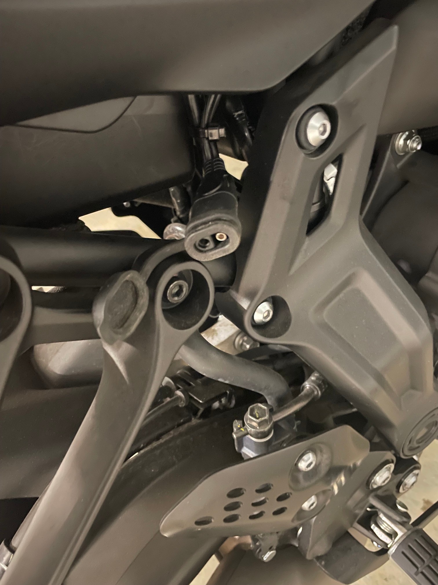 YAMAHA MT-07 (35KW)-image-2