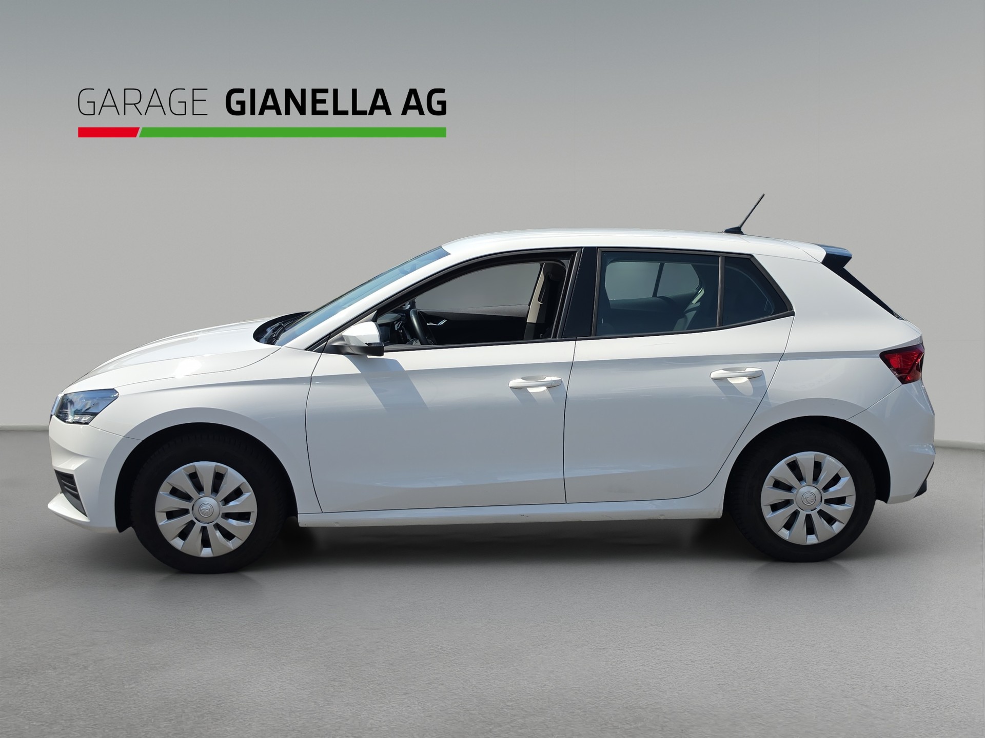 SKODA Fabia 1.0 MPI Active-showroom-element-1